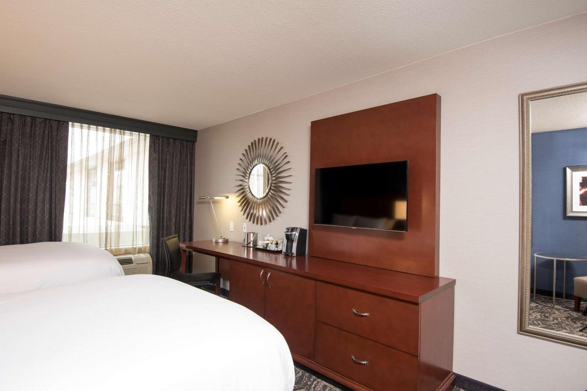 DoubleTree by Hilton Schenectady photo 4