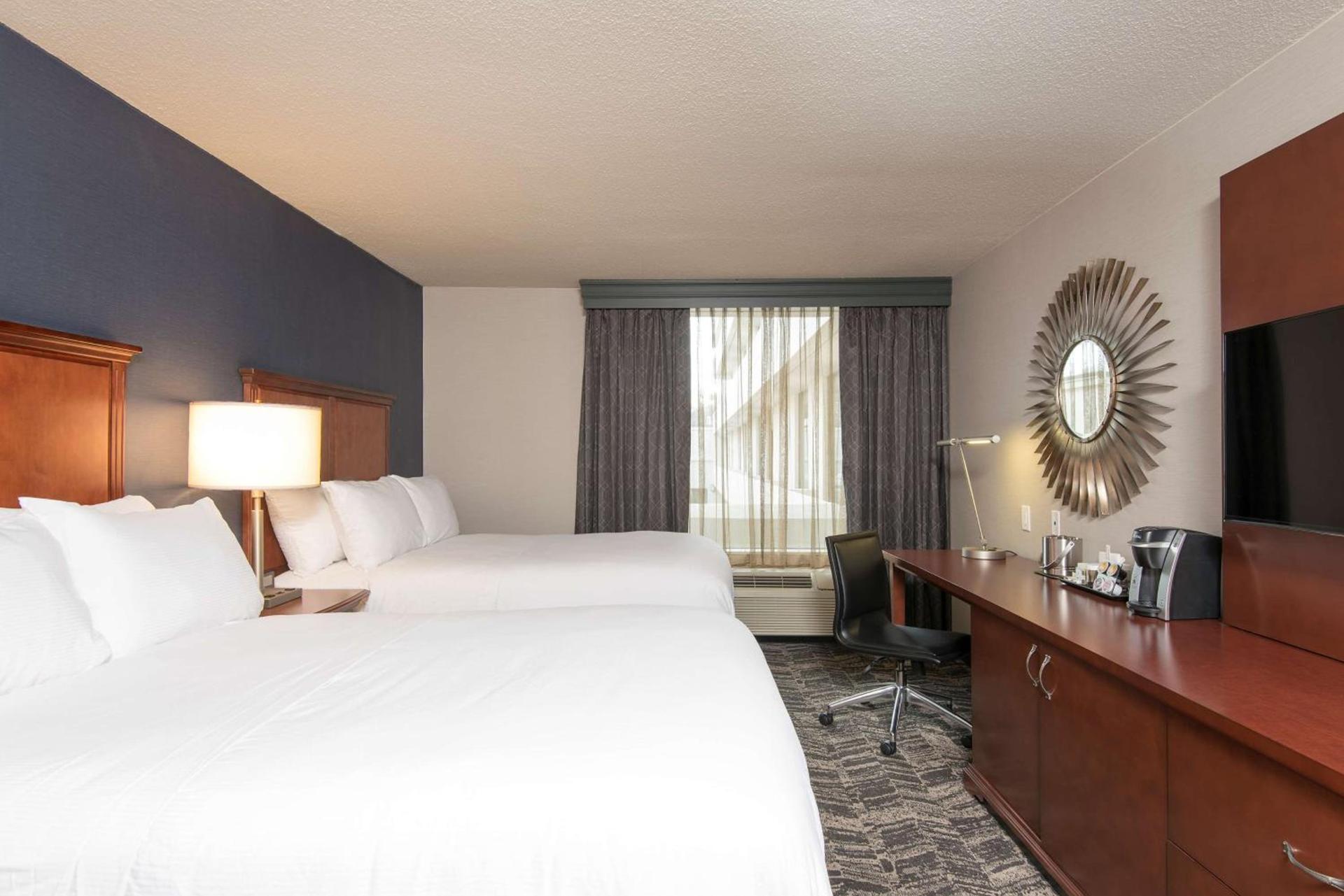 DoubleTree by Hilton Schenectady photo 6