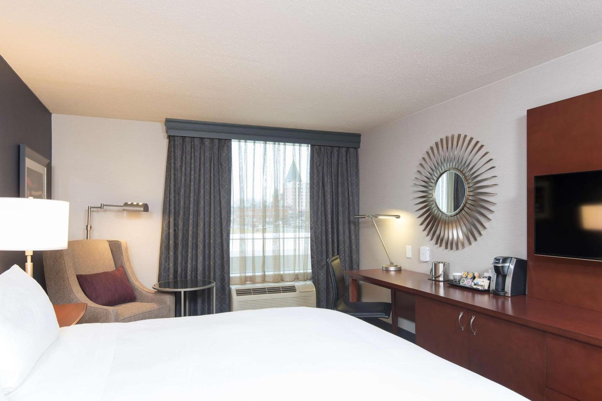 DoubleTree by Hilton Schenectady photo 11