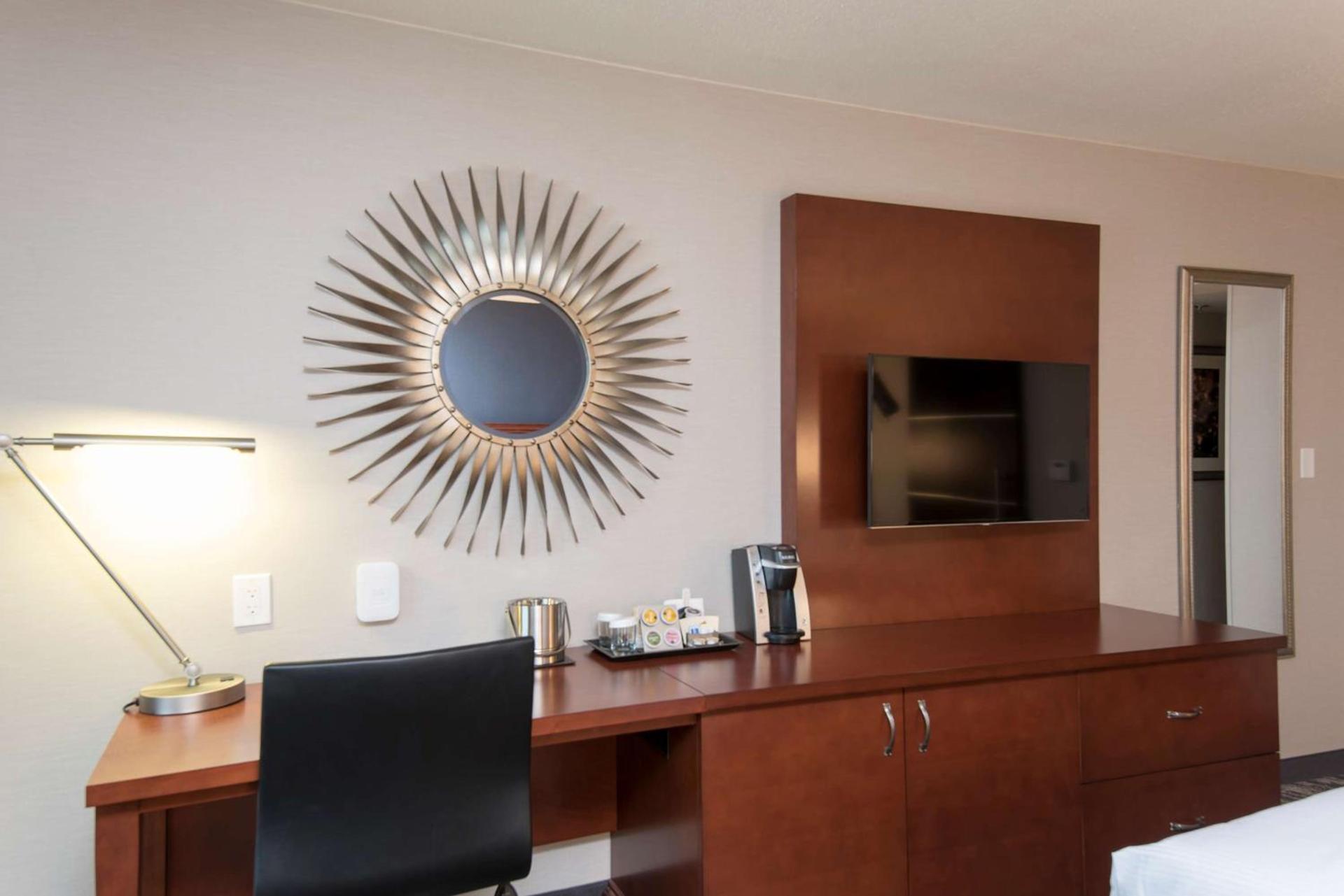 DoubleTree by Hilton Schenectady photo 13