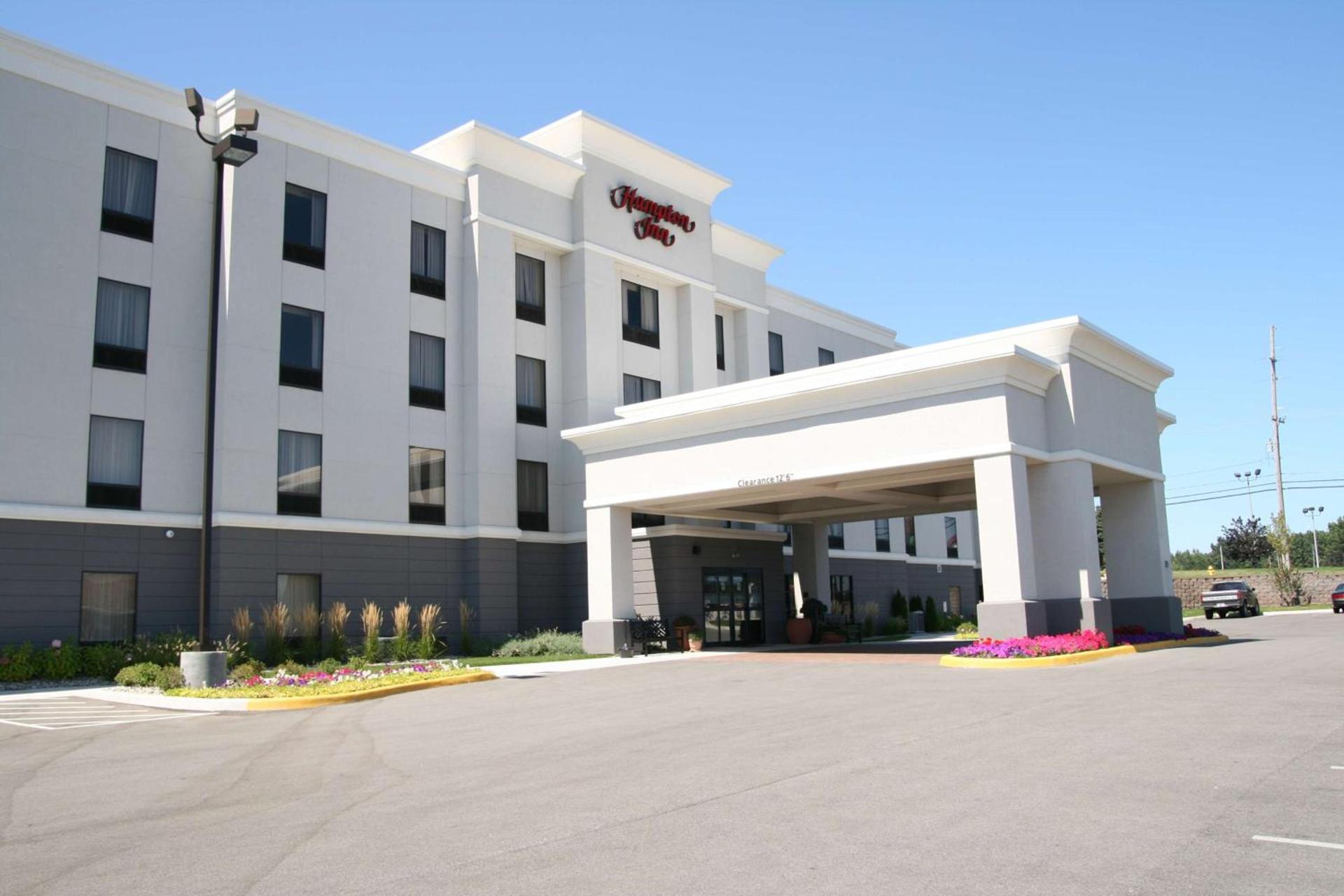 Hampton Inn Warsaw photo 2