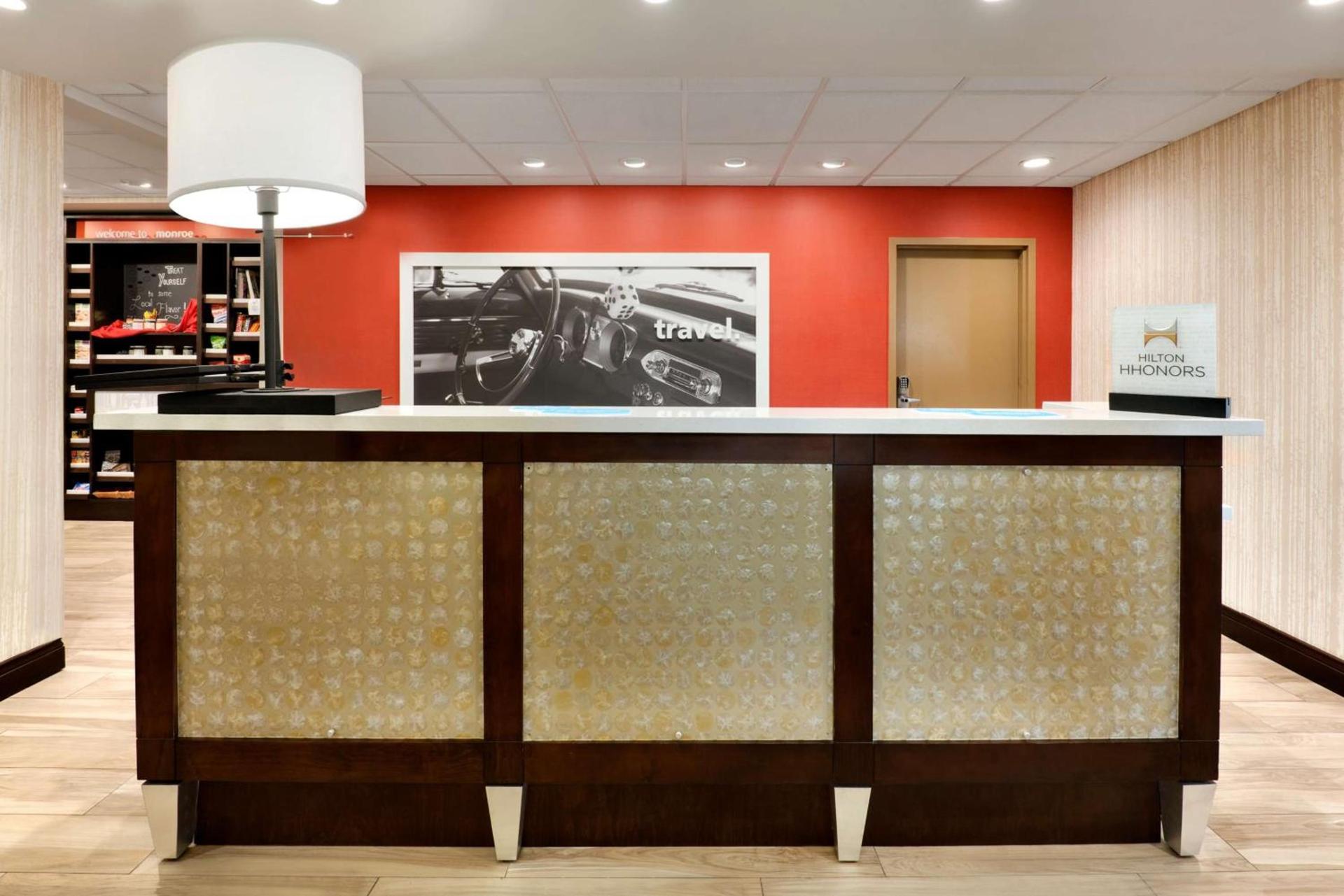 Hampton Inn and Suites Monroe photo 3