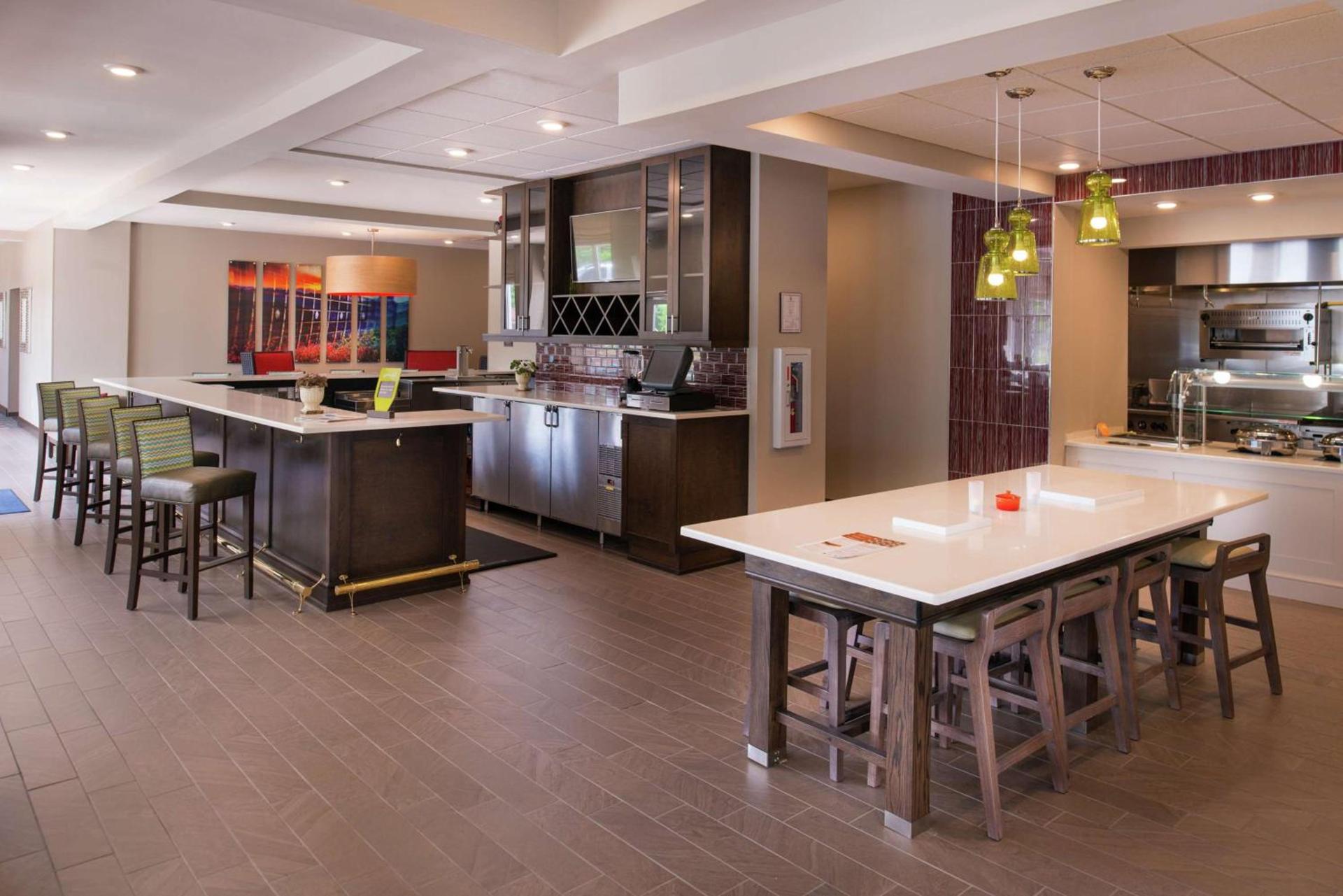 Hilton Garden Inn Bristol photo 58