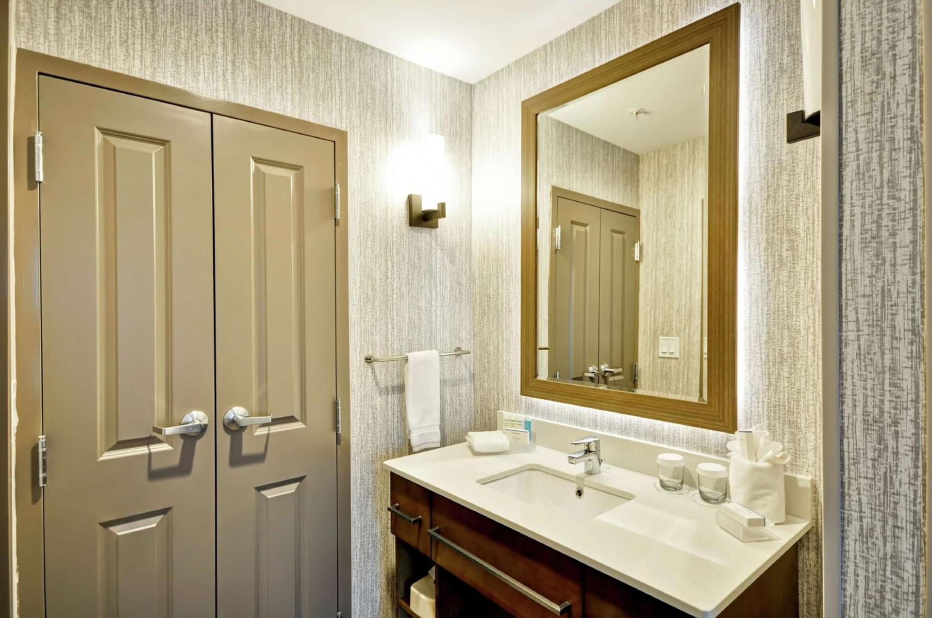 Homewood Suites by Hilton Cincinnati/West Chester photo 28