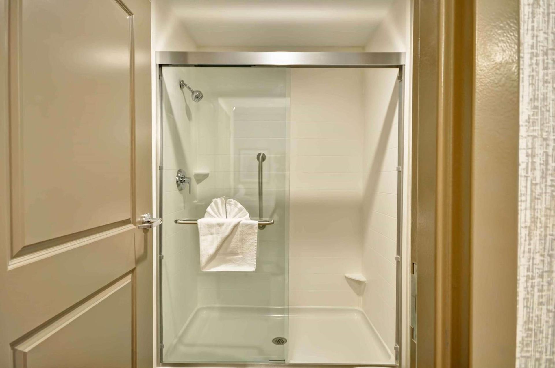 Homewood Suites by Hilton Cincinnati/West Chester photo 34