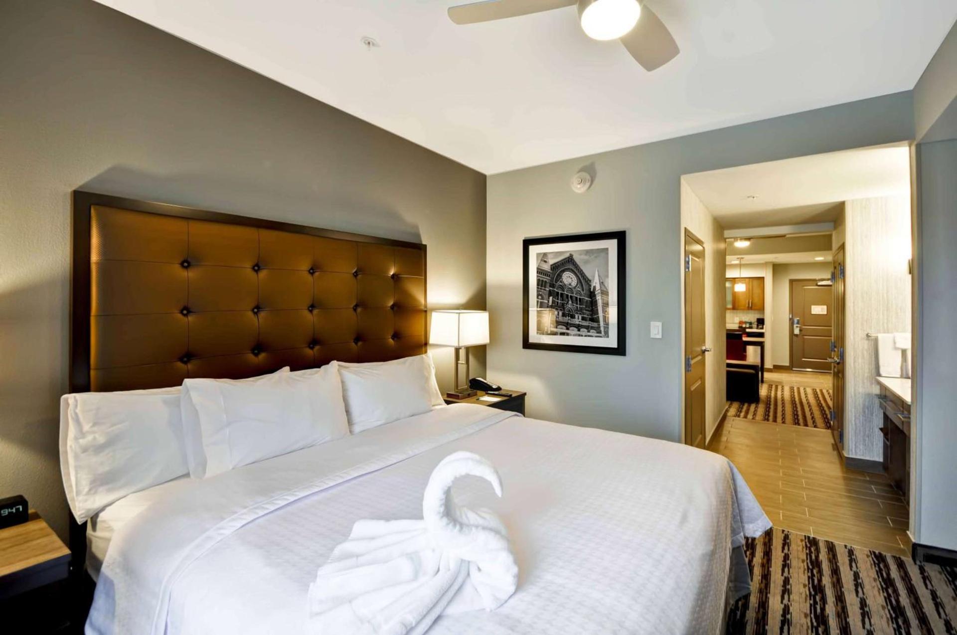 Homewood Suites by Hilton Cincinnati/West Chester photo 40