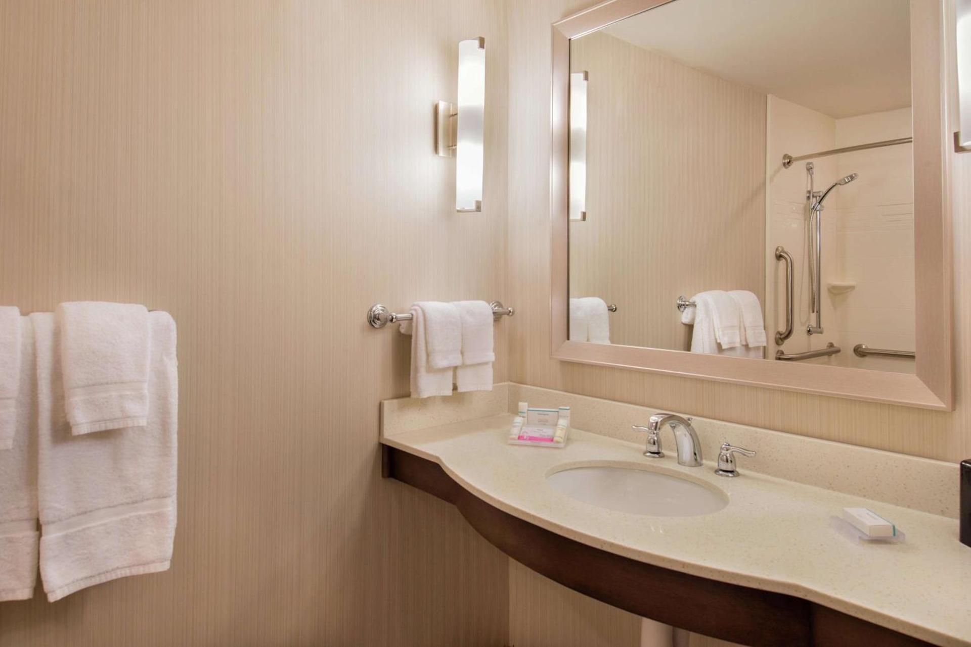 Hilton Garden Inn Bristol photo 25