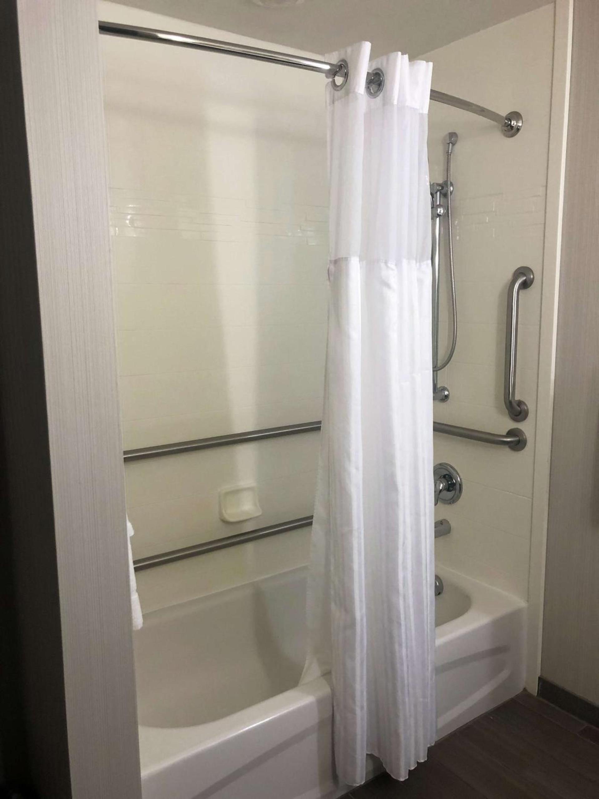 Hilton Garden Inn Bristol photo 27