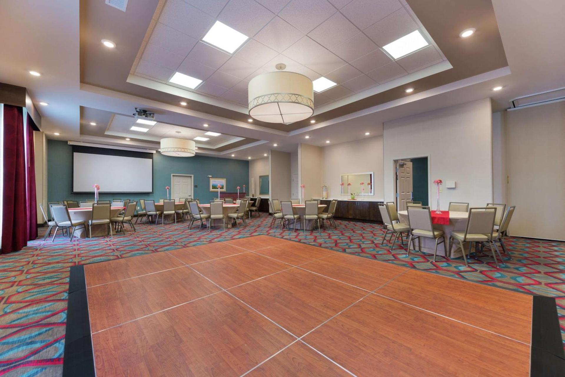 Hilton Garden Inn Bristol photo 2
