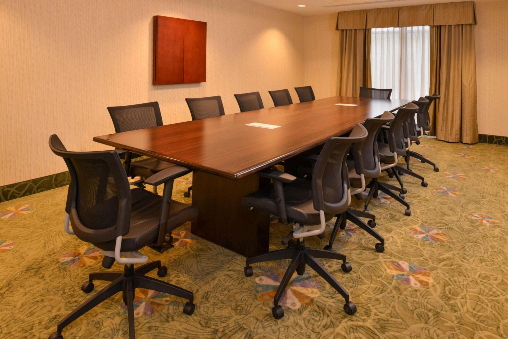Hampton Inn Omaha Midtown-Aksarben photo 35