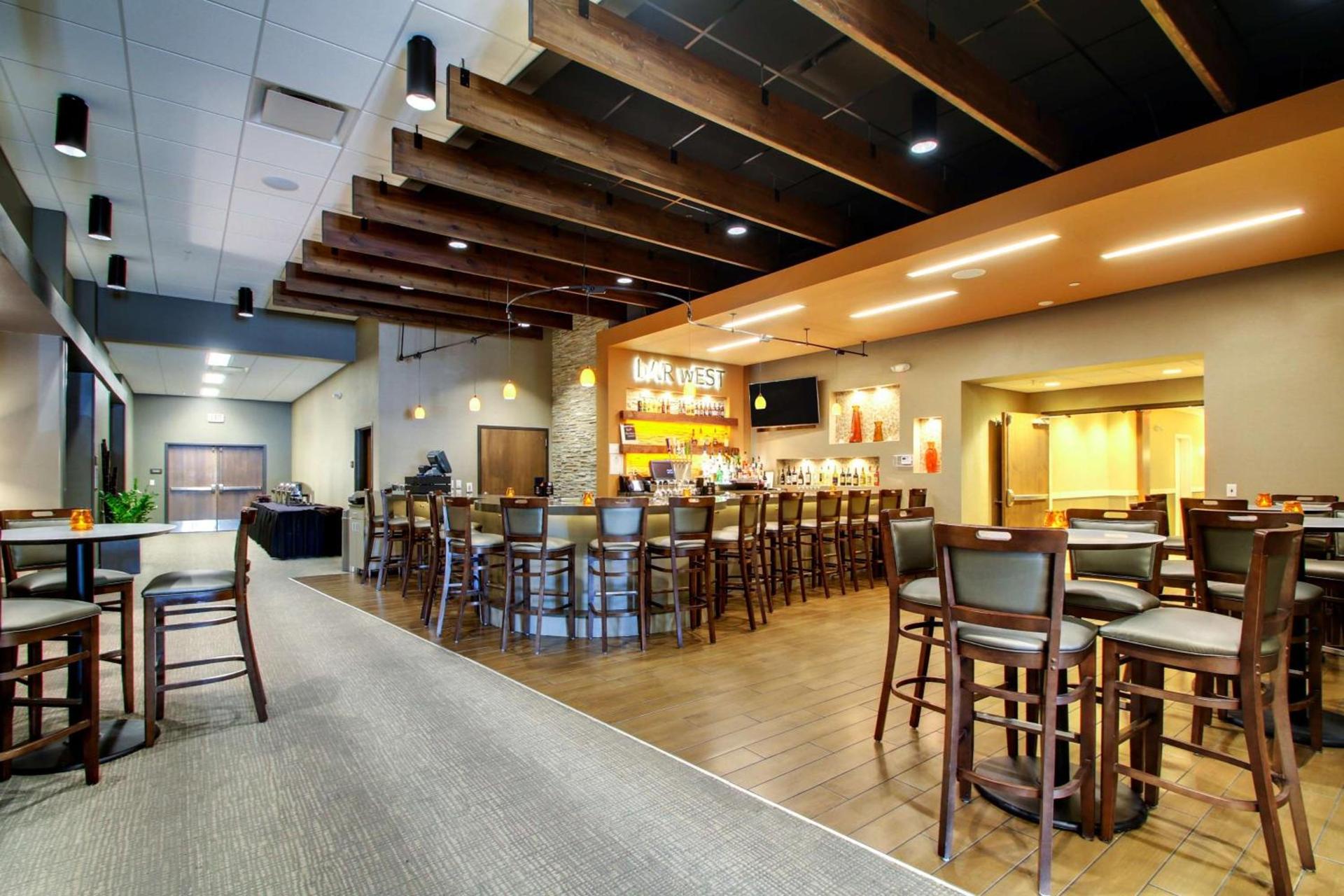 Hampton Inn & Suites Milwaukee West photo 12
