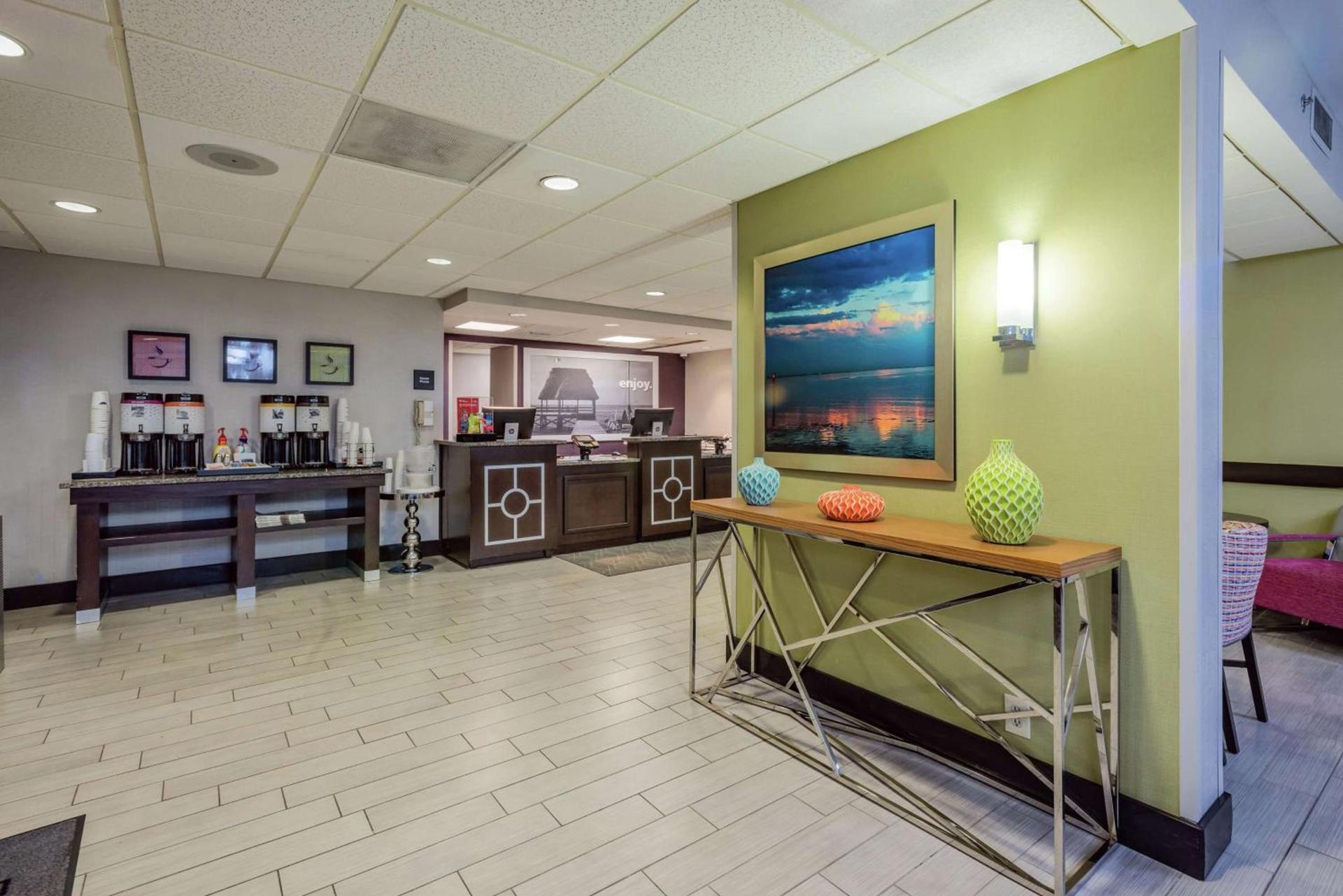Hampton Inn Tampa International Airport/Westshore photo 13