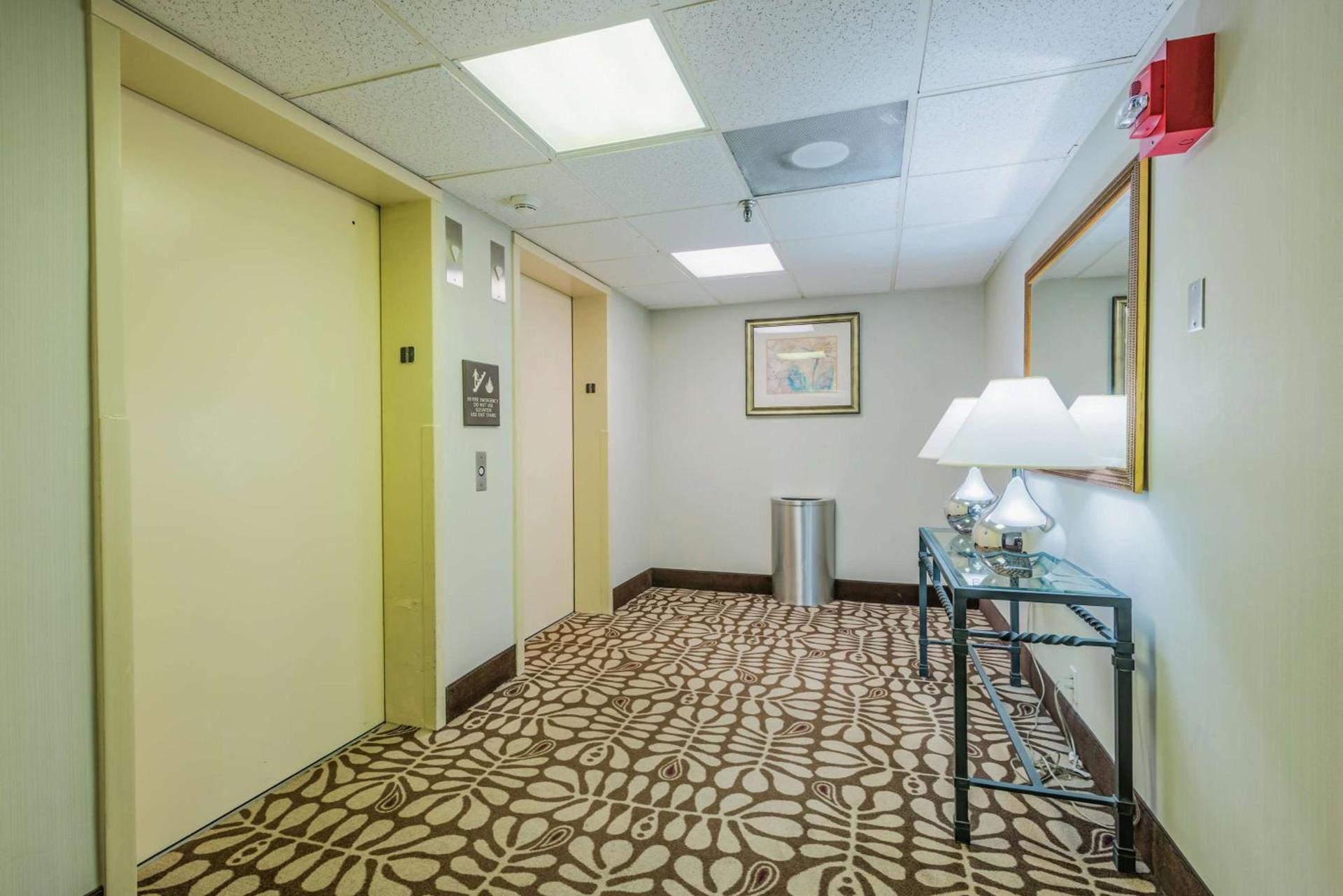 Hampton Inn Tampa International Airport/Westshore photo 14