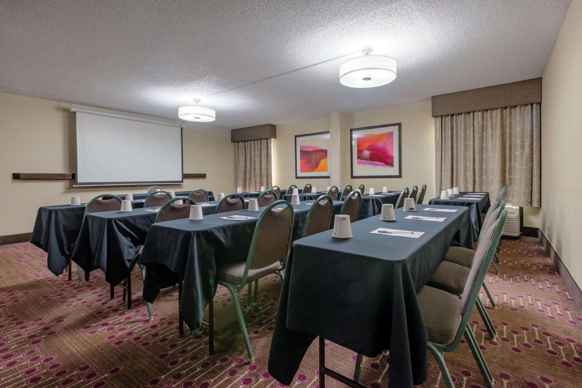 Hampton Inn Tampa International Airport/Westshore photo 43