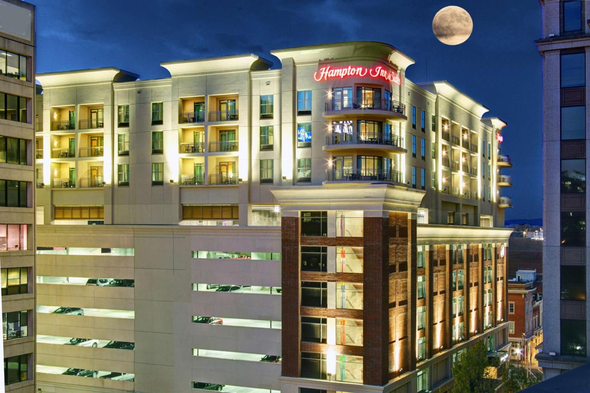 Hampton Inn & Suites - Roanoke-Downtown, VA photo 1