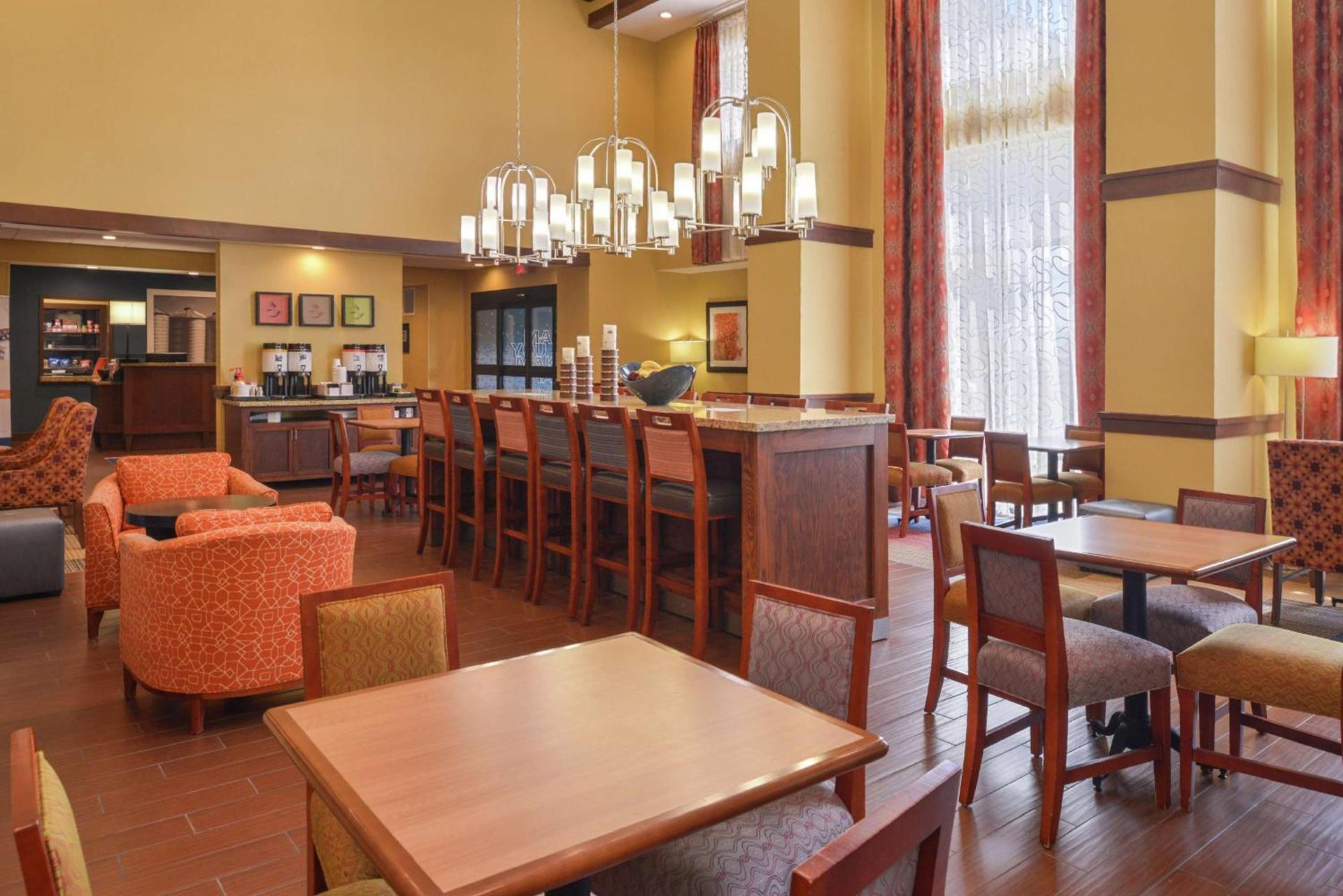 Hampton Inn & Suites by Hilton Lonoke photo 8