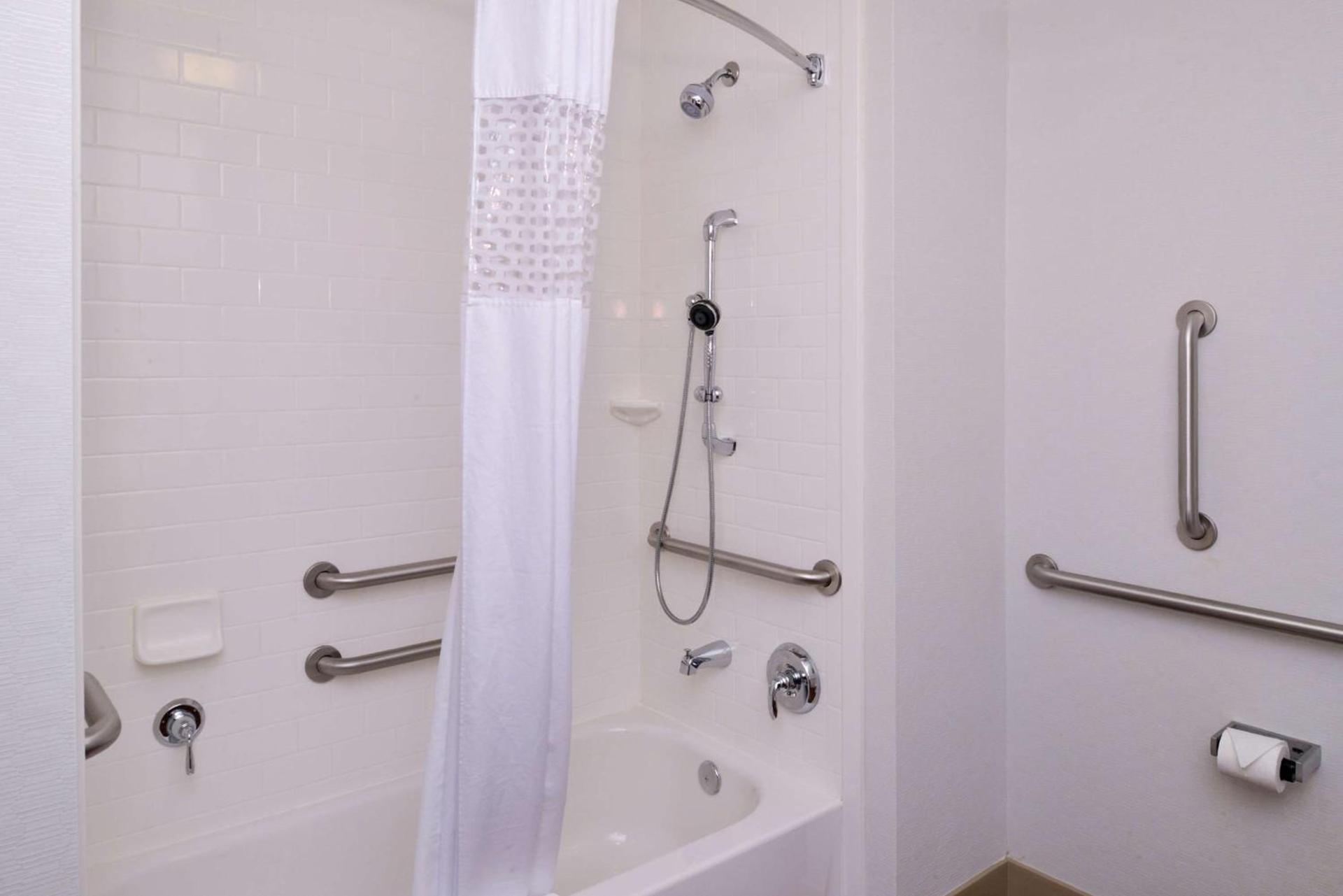 Hampton Inn & Suites by Hilton Lonoke photo 19