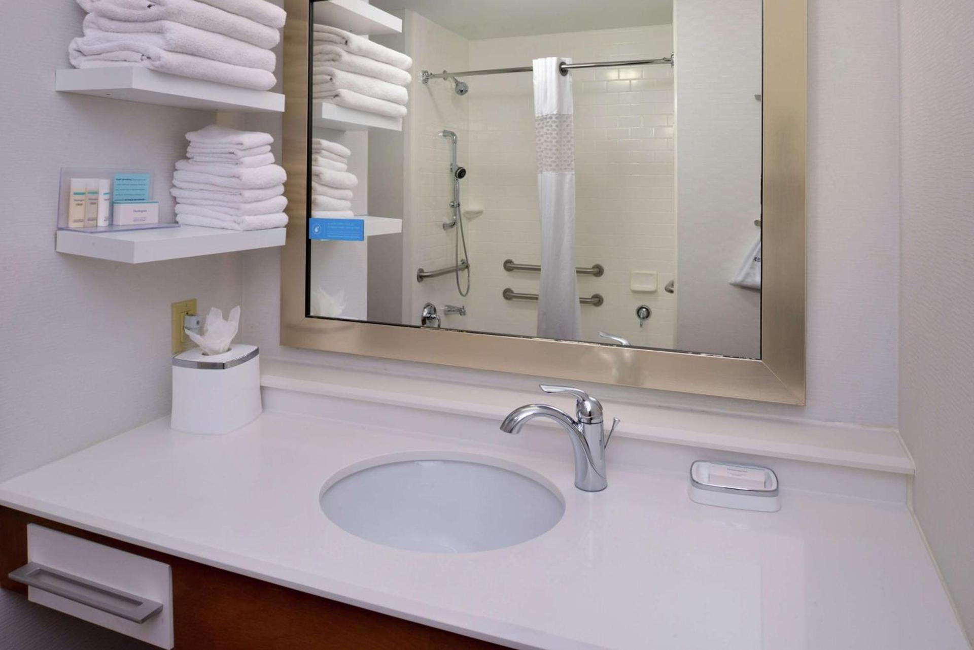 Hampton Inn & Suites by Hilton Lonoke photo 20
