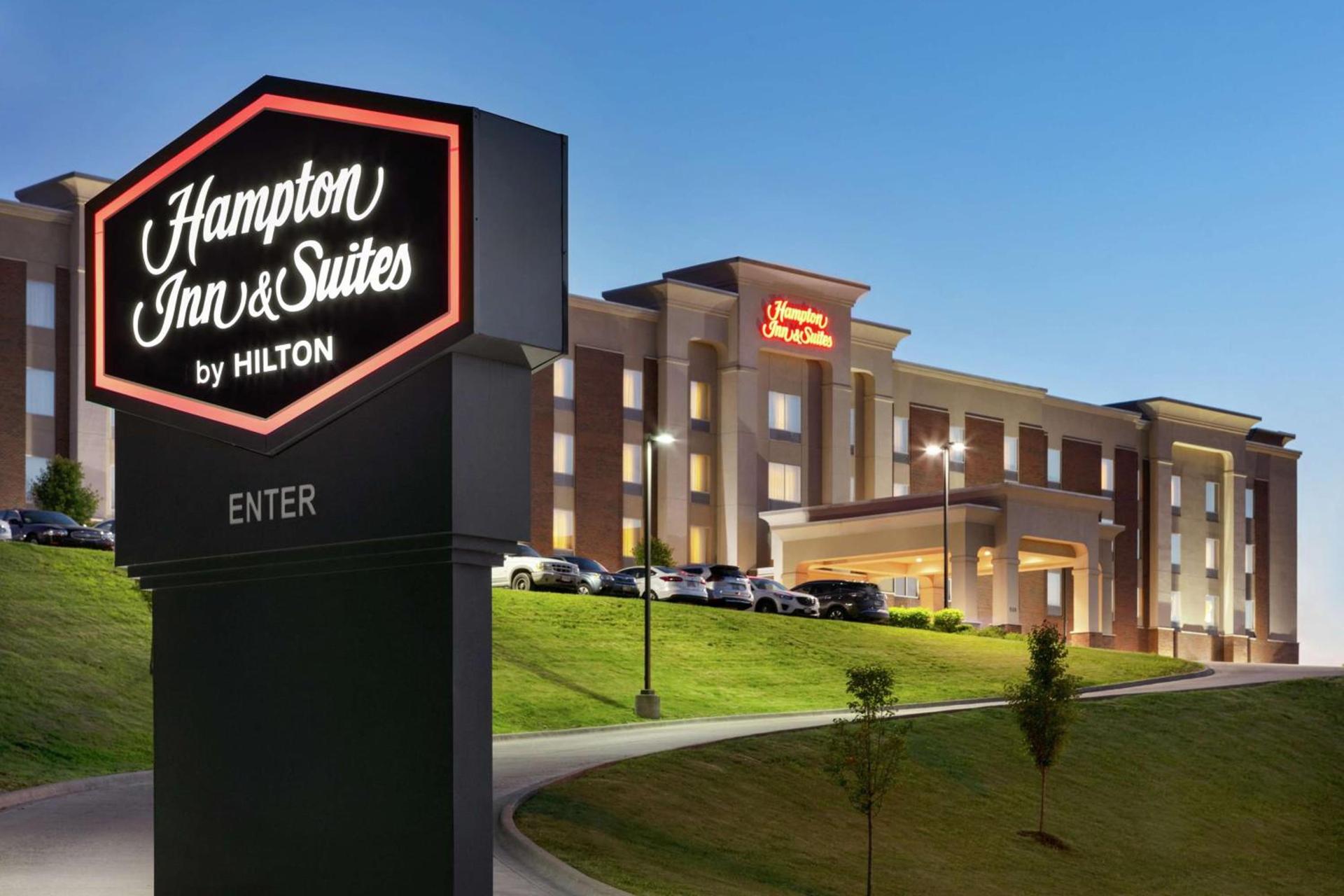 Hampton Inn and Suites Parkersburg Downtown — hotel in Parkersburg