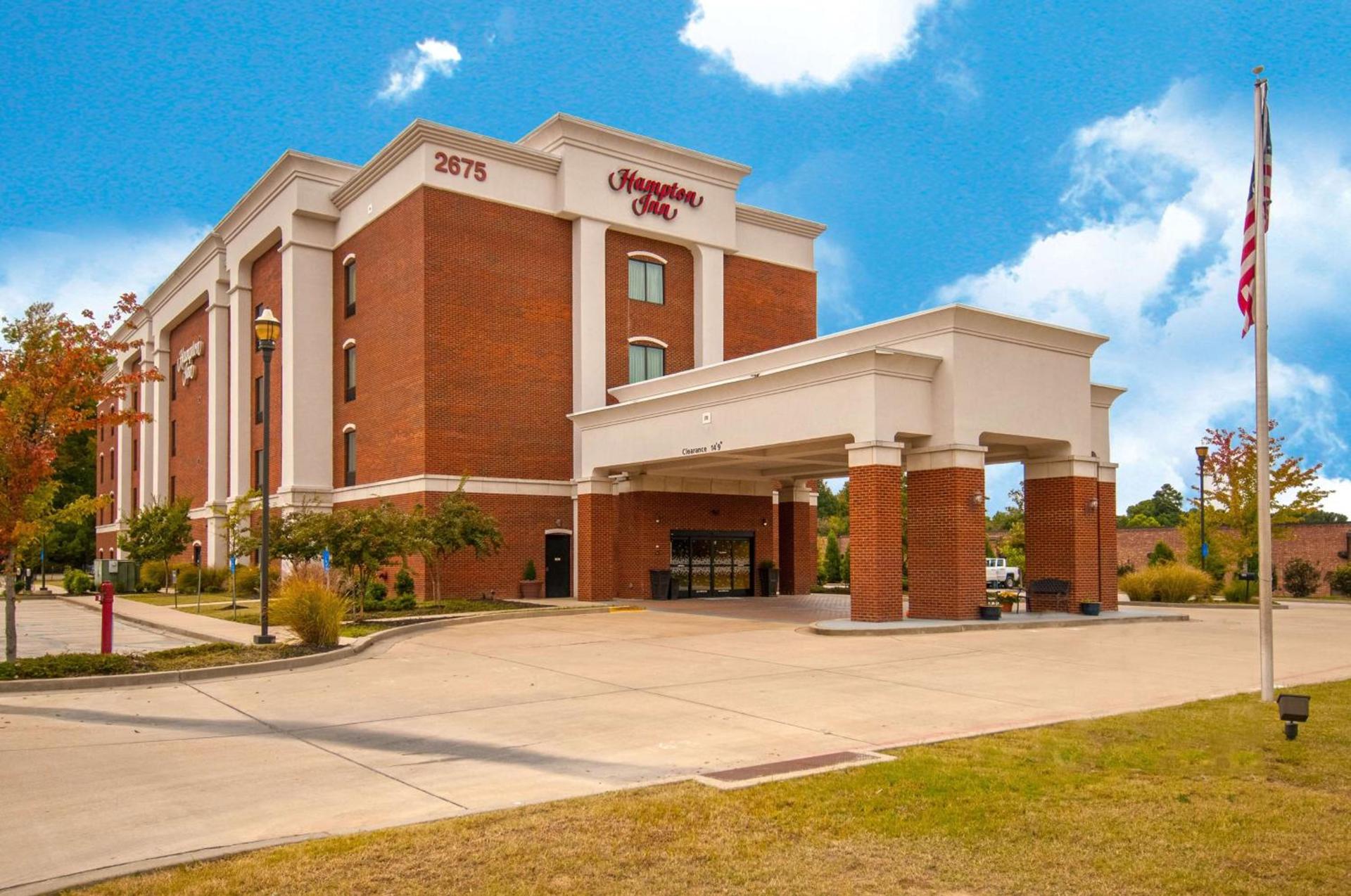 Hampton Inn Hernando, MS photo 2