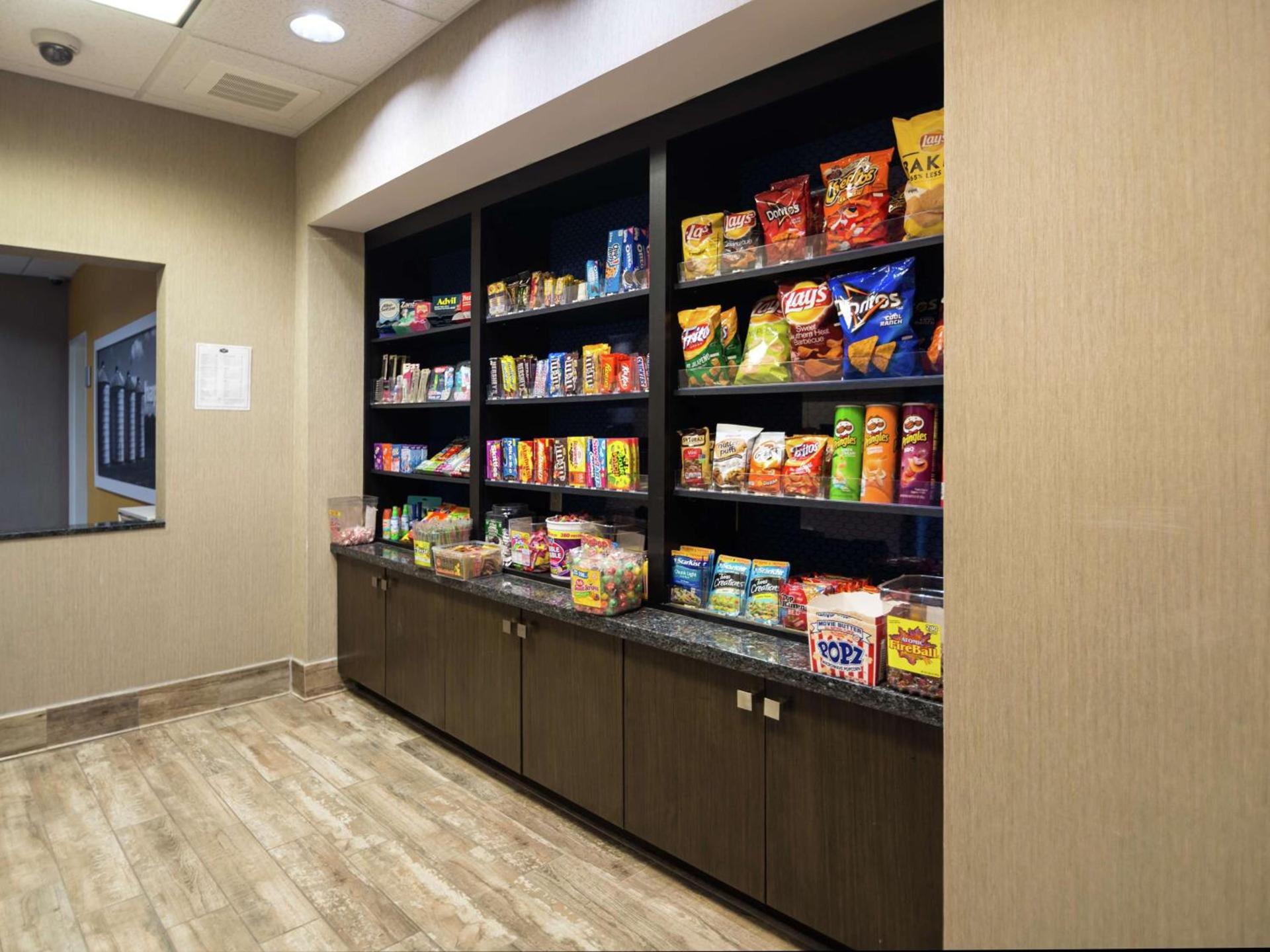 Hampton Inn Hernando, MS photo 22