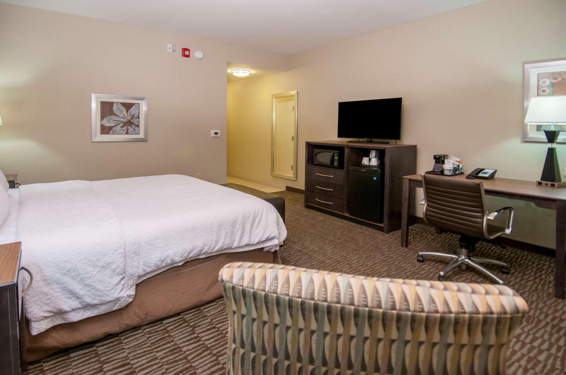 Hampton Inn Hernando, MS photo 38