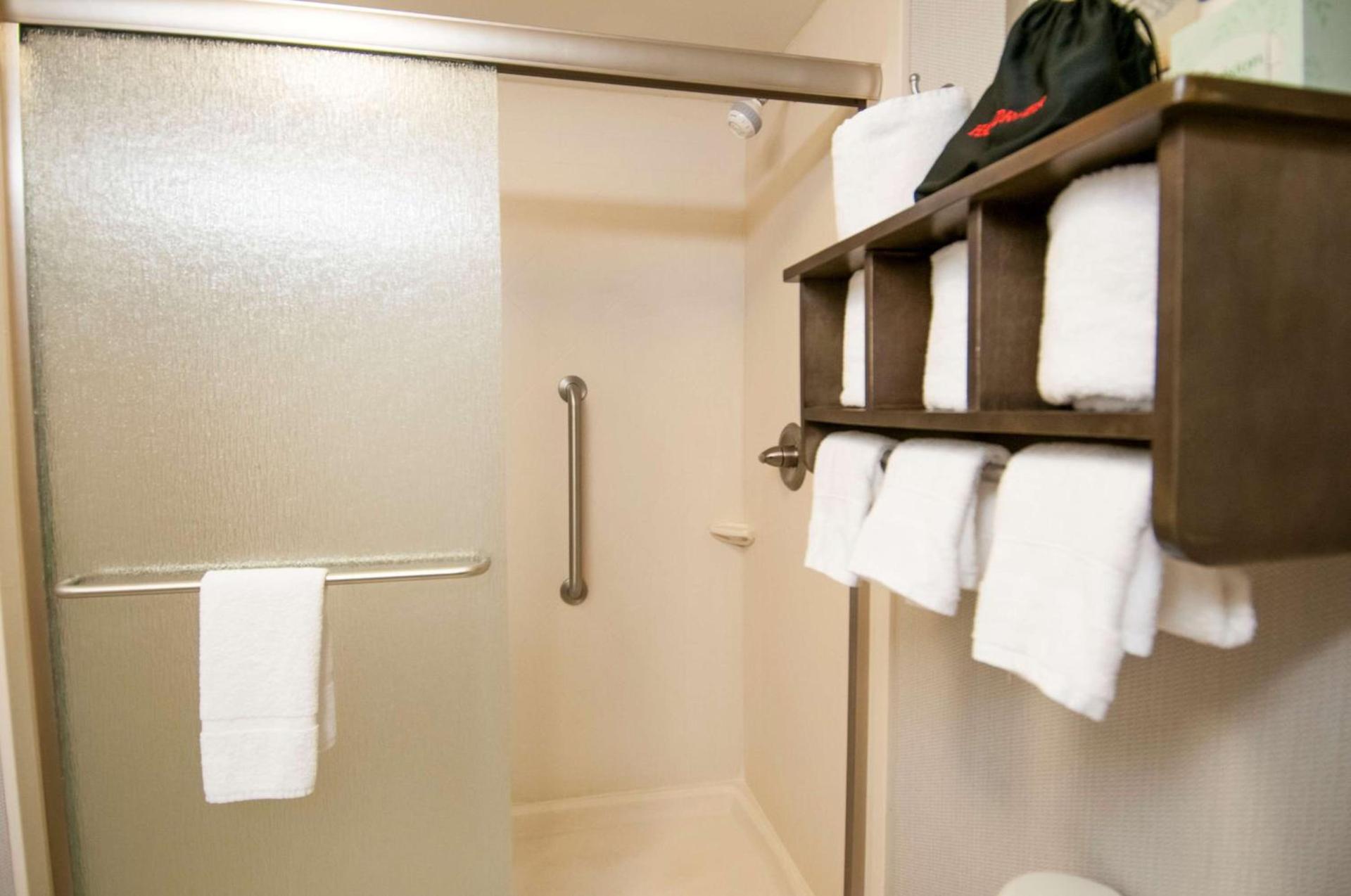 Hampton Inn Hernando, MS photo 39
