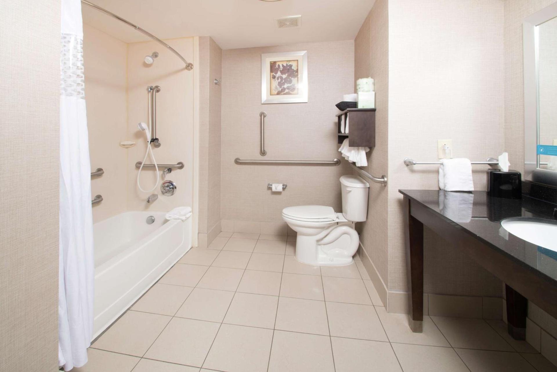 Hampton Inn Hernando, MS photo 55