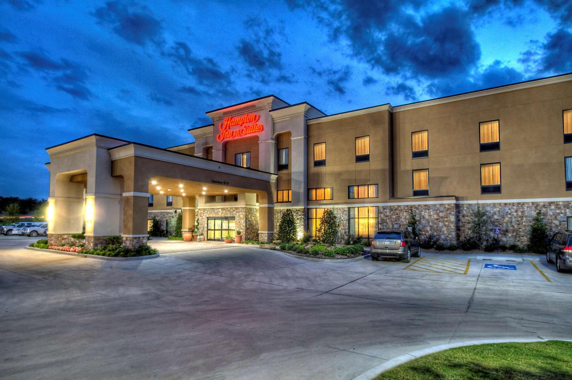 Hampton Inn and Suites Ada — hotel in Ada