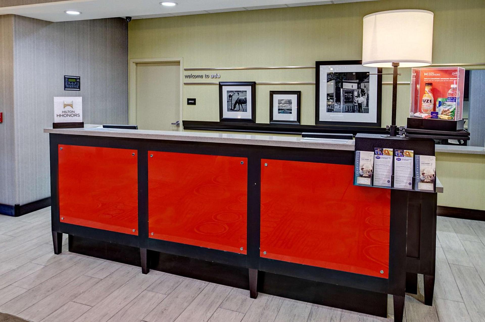 Hampton Inn and Suites Ada photo 2