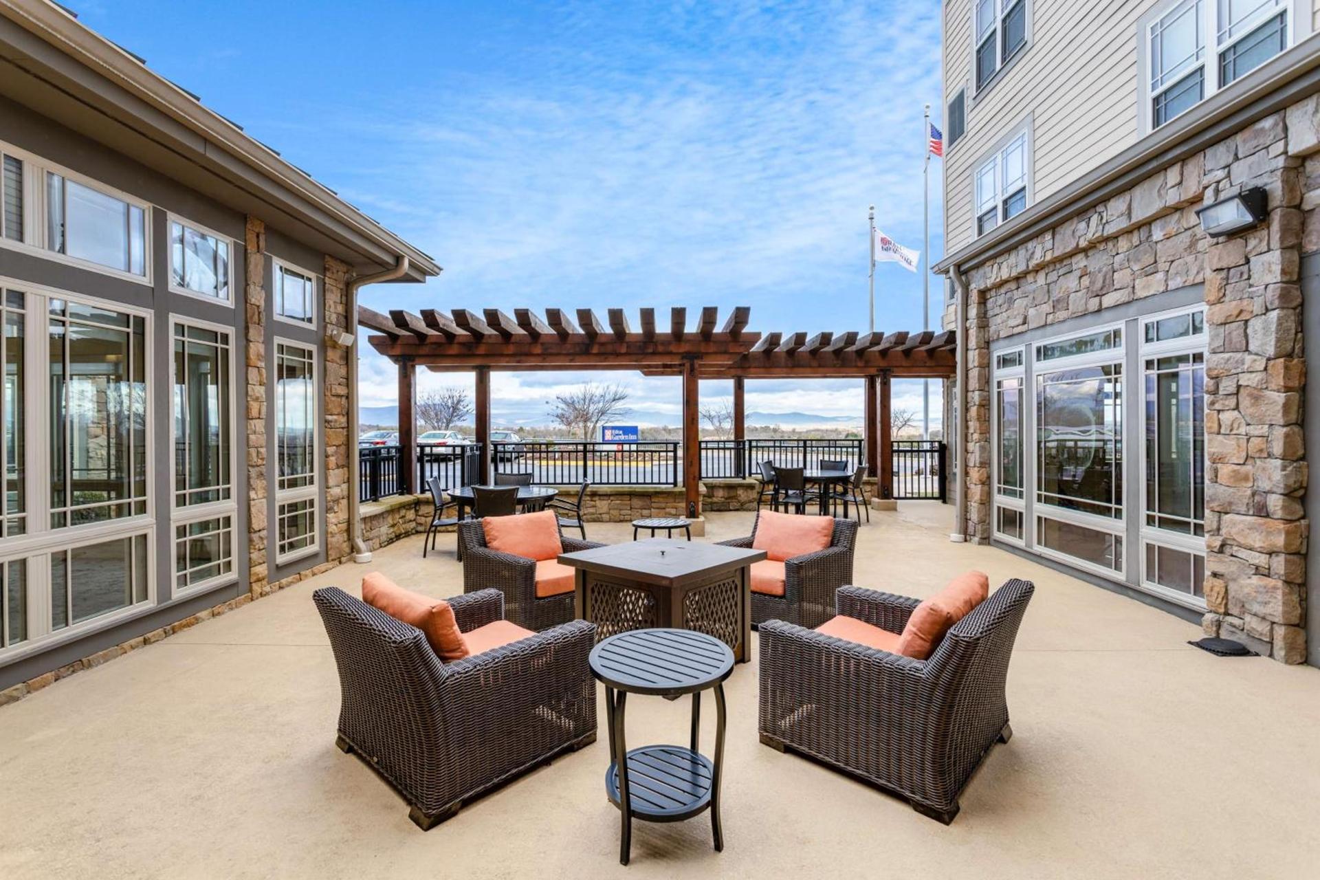 Hilton Garden Inn Roanoke photo 3