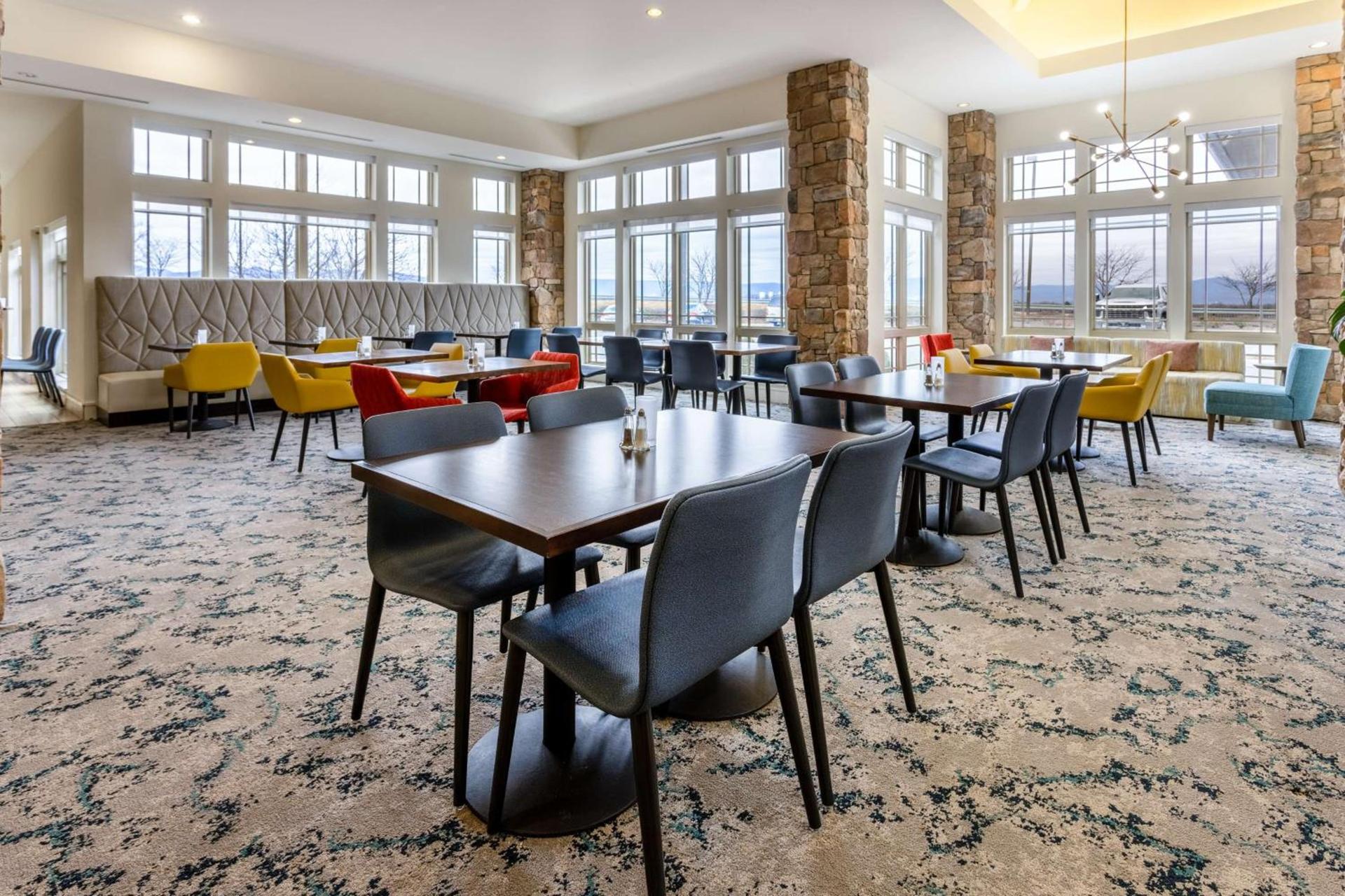 Hilton Garden Inn Roanoke photo 6