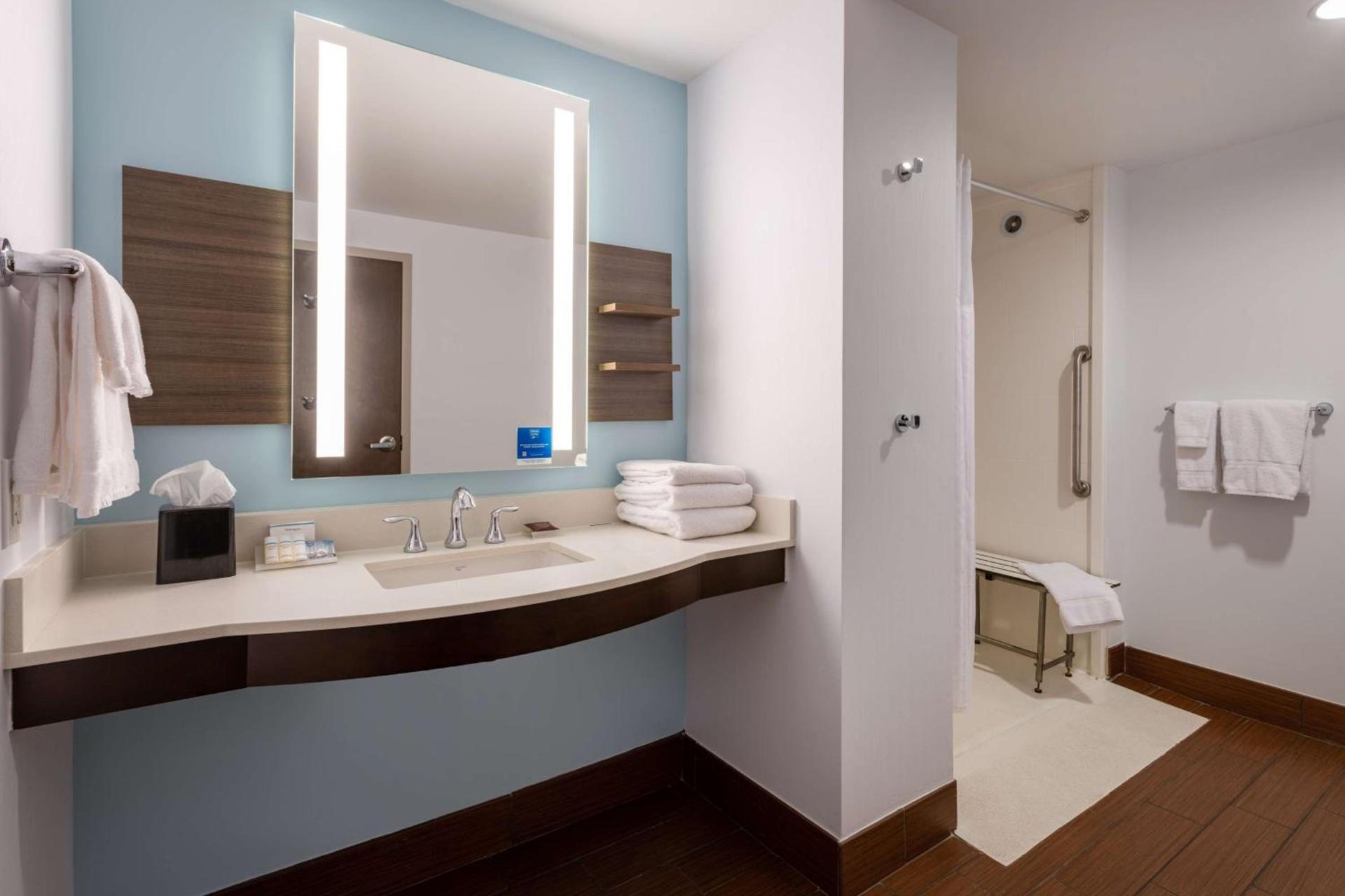 Hilton Garden Inn Roanoke photo 28