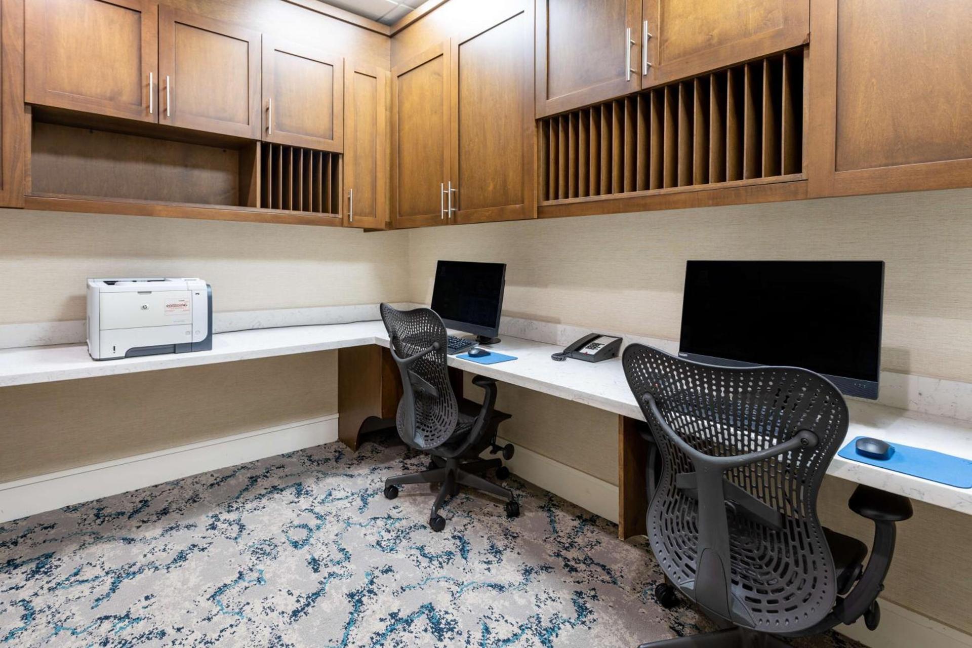 Hilton Garden Inn Roanoke photo 50