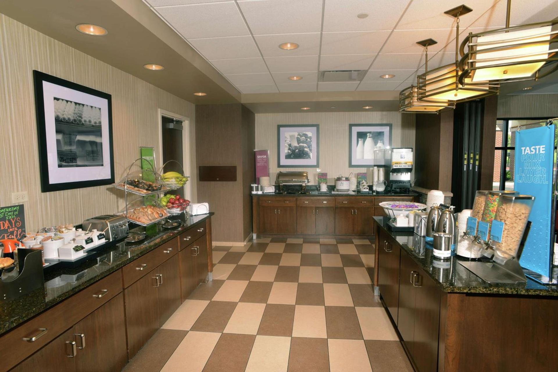 Hampton Inn Springfield-Southeast, MO photo 9