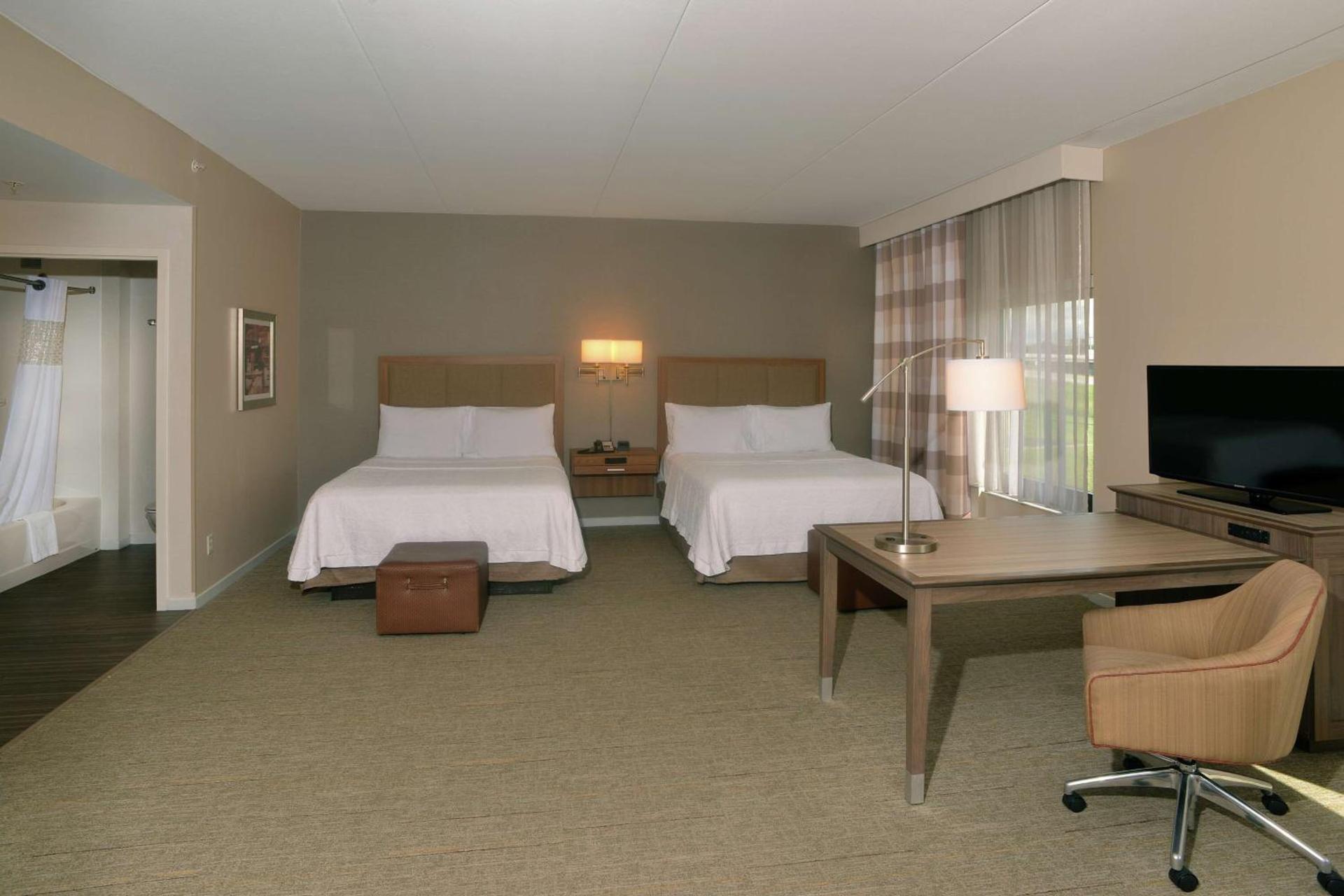 Hampton Inn Springfield-Southeast, MO photo 13
