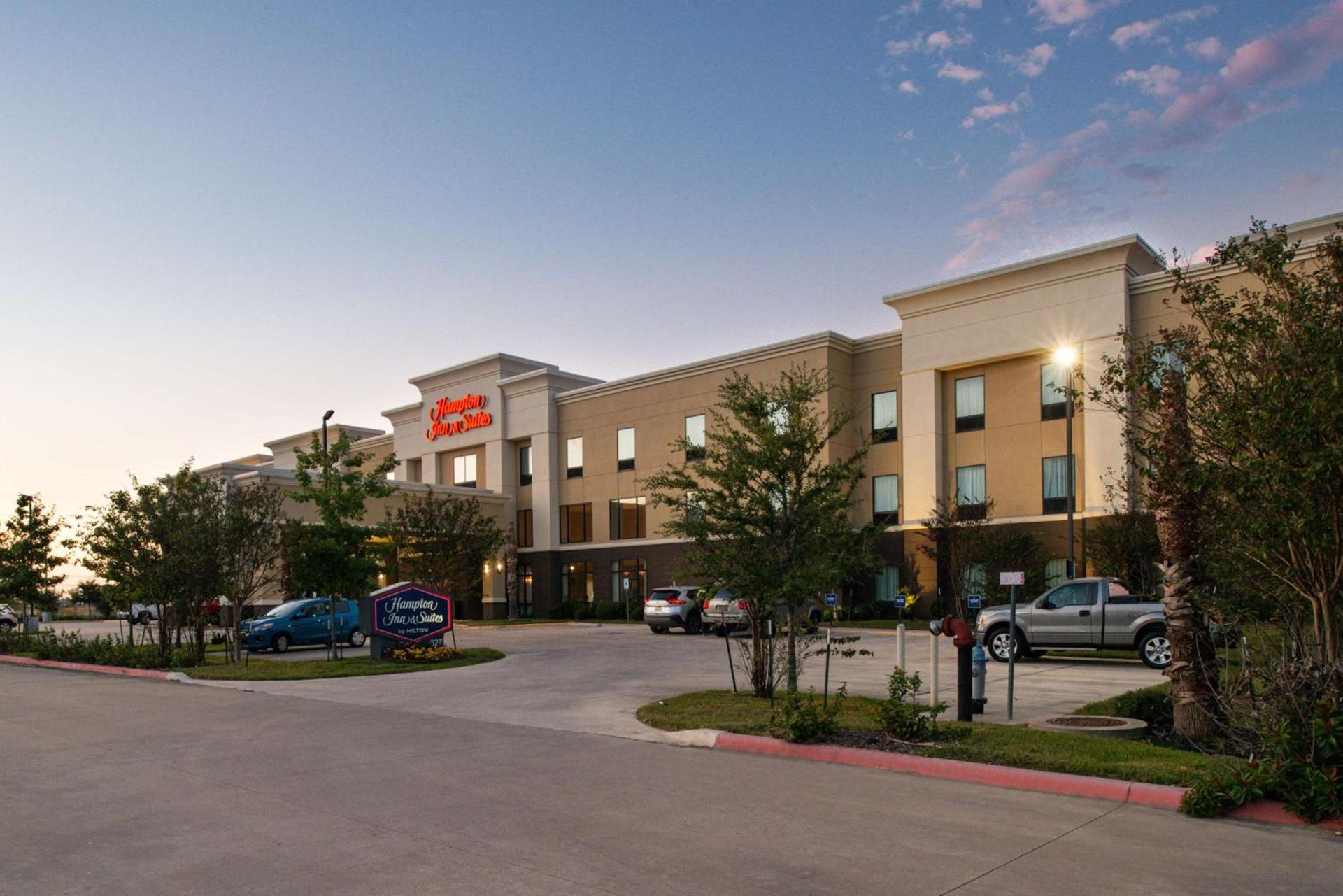 Hampton Inn and Suites Hutto photo 1