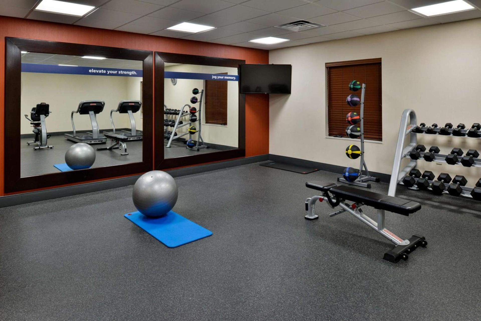 Hampton Inn and Suites Hutto photo 14