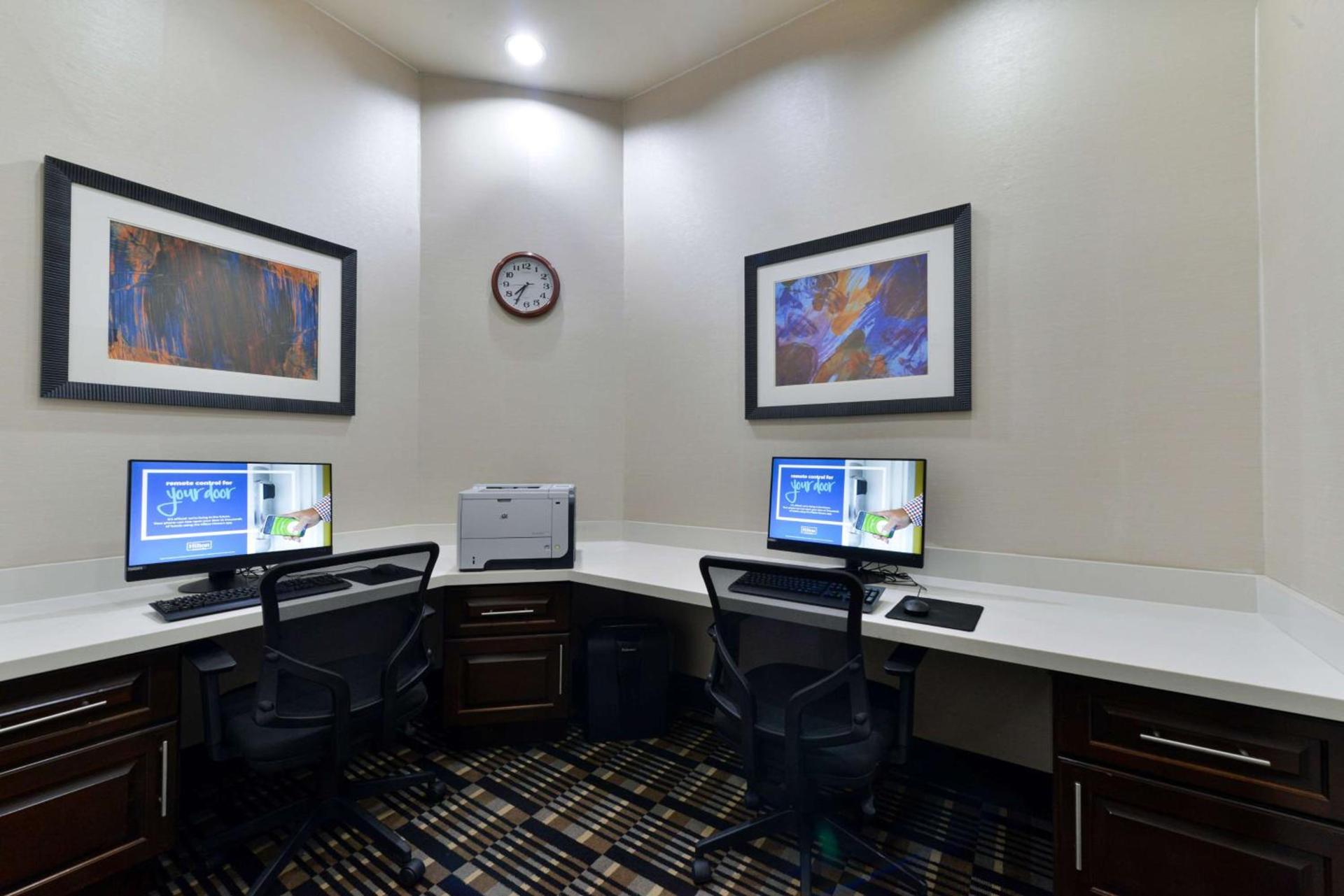 Hampton Inn and Suites Hutto photo 48
