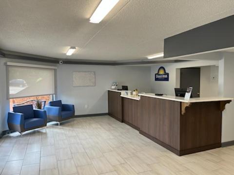 Days Inn by Wyndham Farmville photo 26