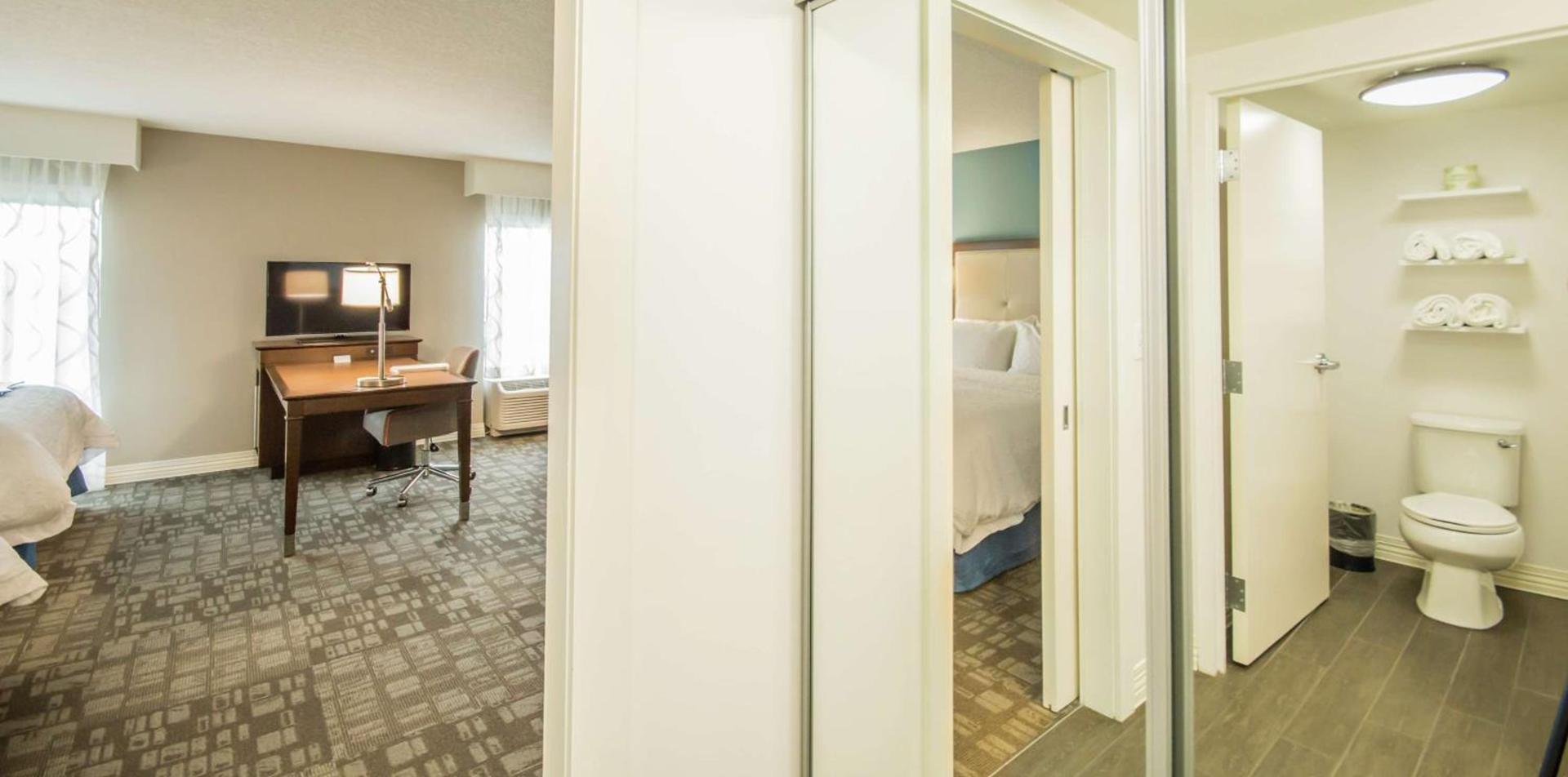 Hampton Inn & Suites Orlando near SeaWorld photo 29