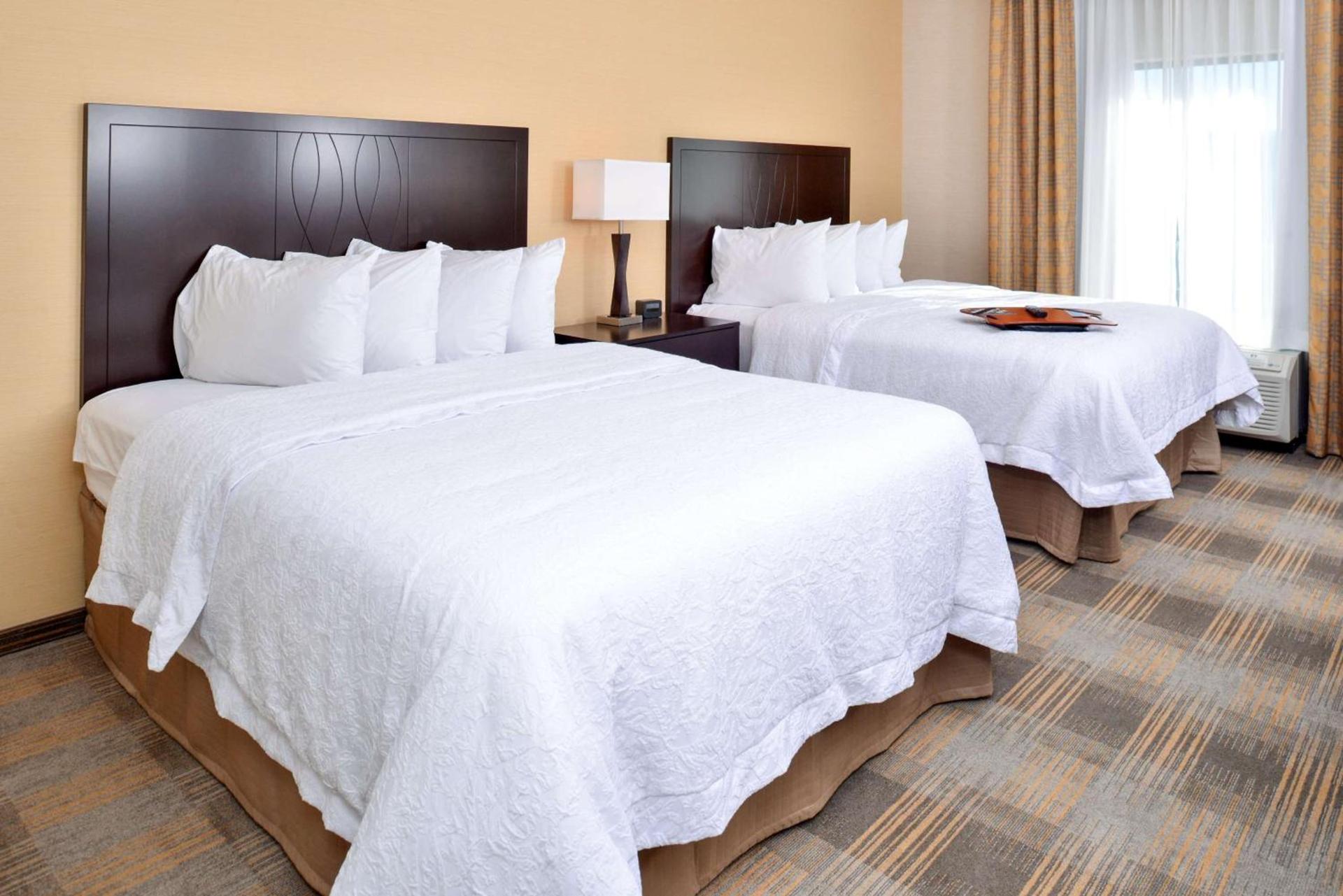 Hampton Inn & Suites California University-Pittsburgh photo 19