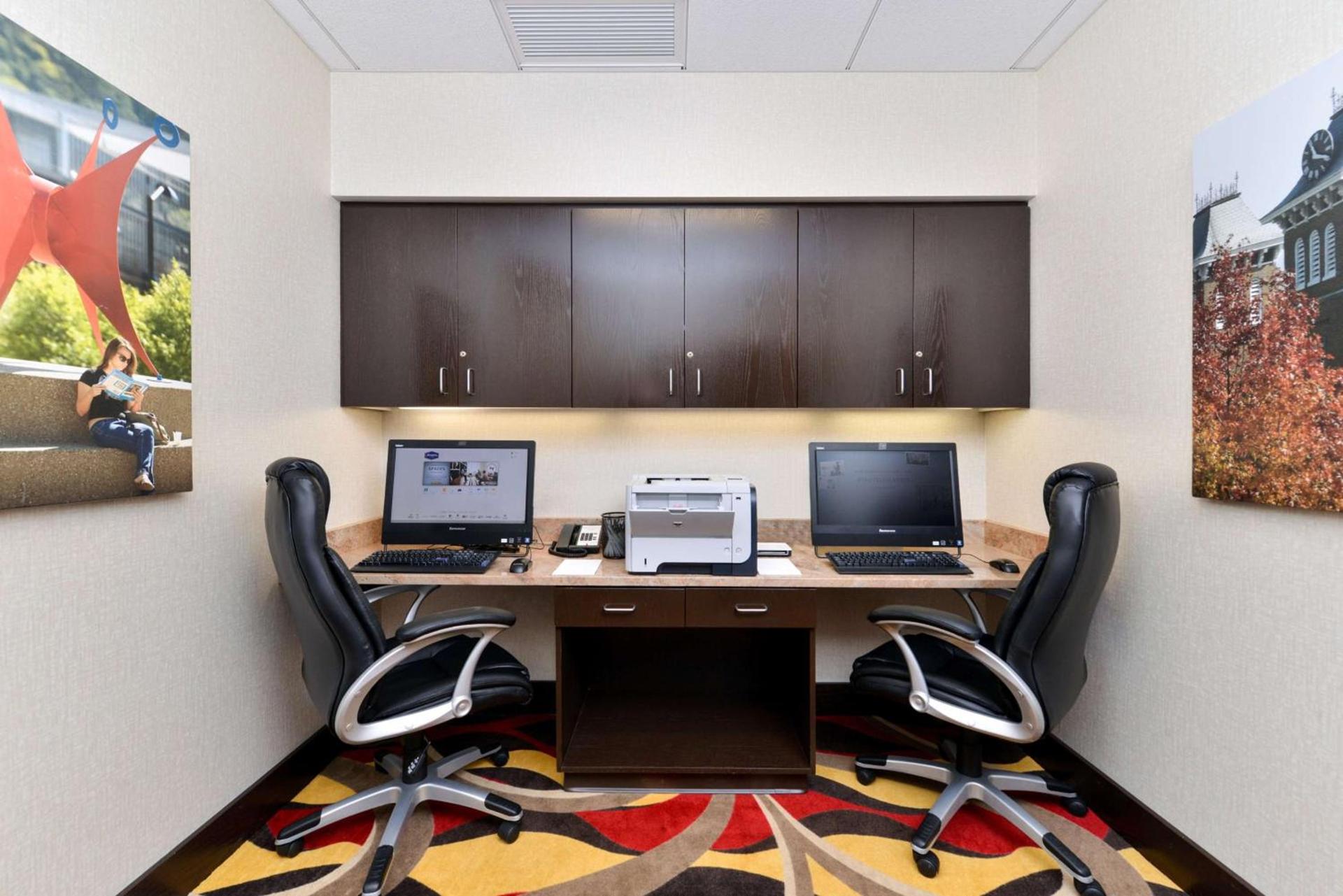 Hampton Inn & Suites California University-Pittsburgh photo 39