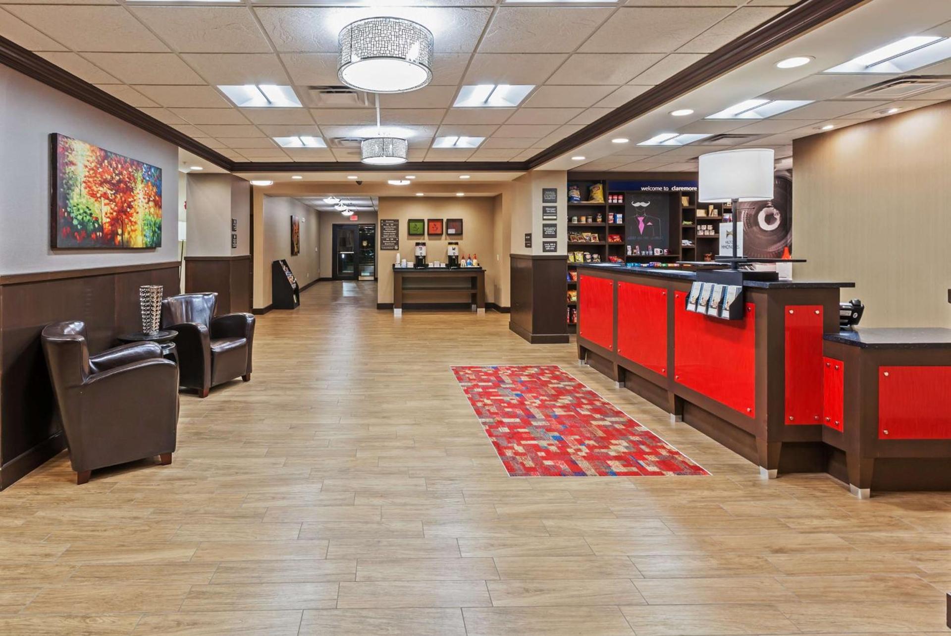 Hampton Inn & Suites Claremore photo 10