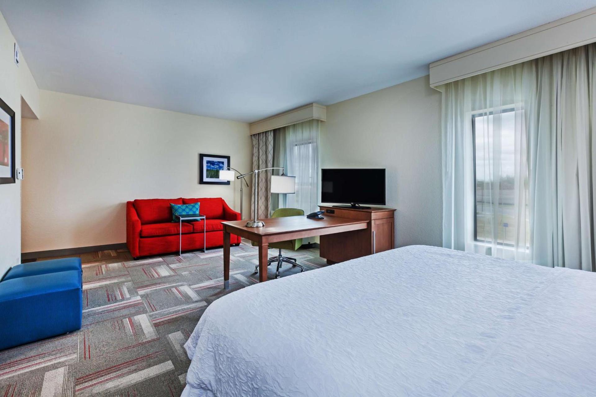 Hampton Inn & Suites Claremore photo 29