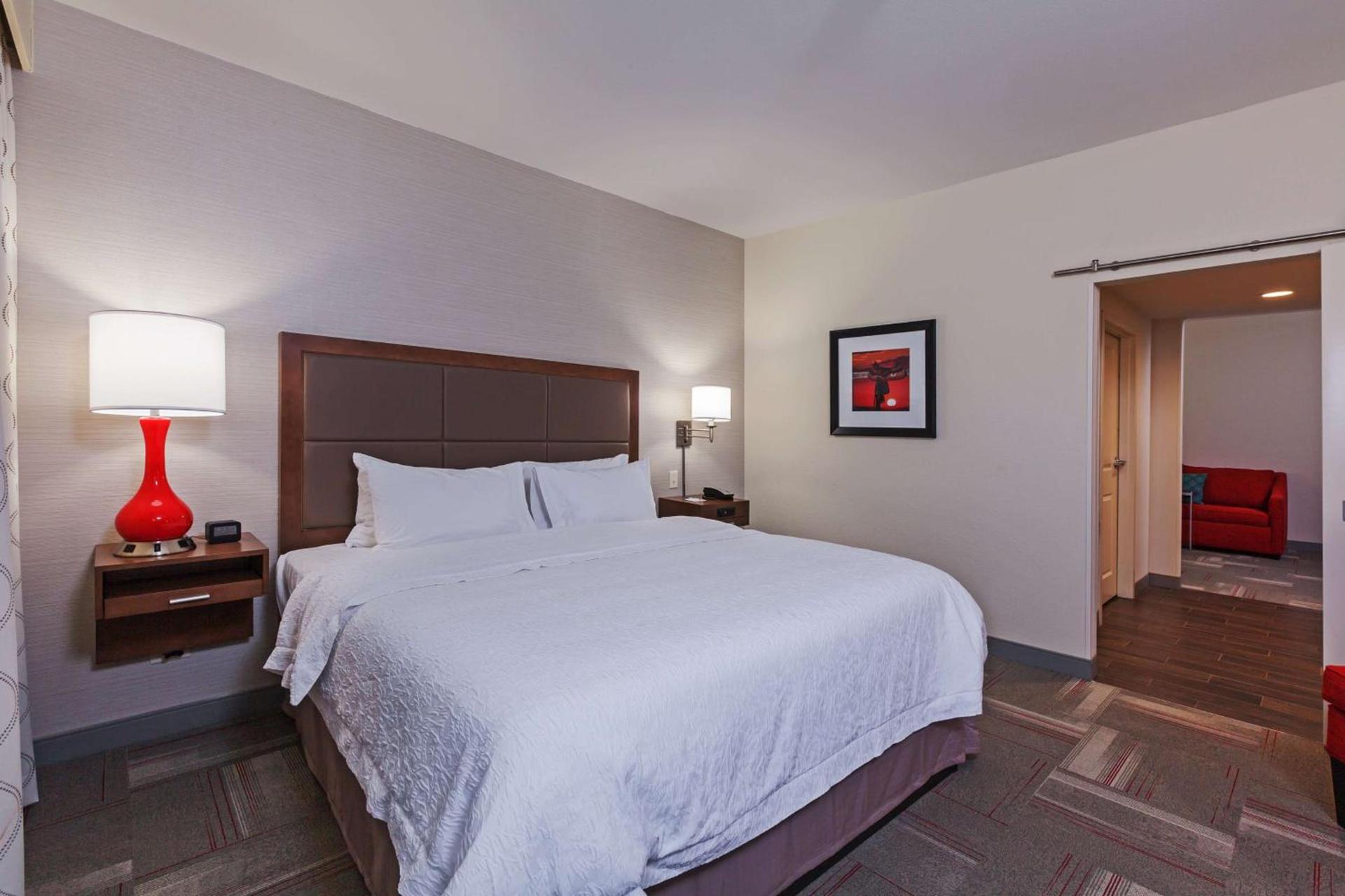 Hampton Inn & Suites Claremore photo 28