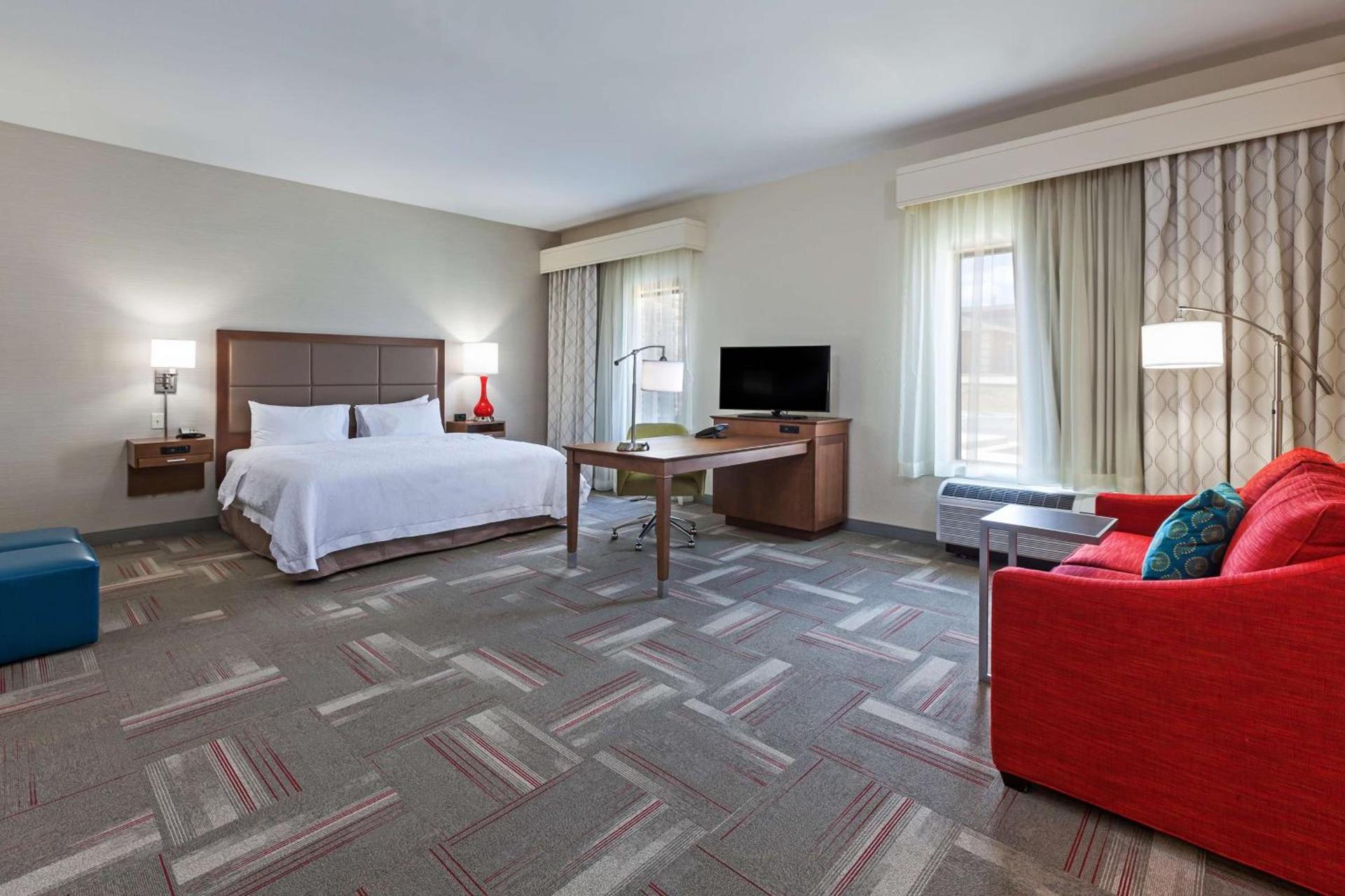 Hampton Inn & Suites Claremore photo 30