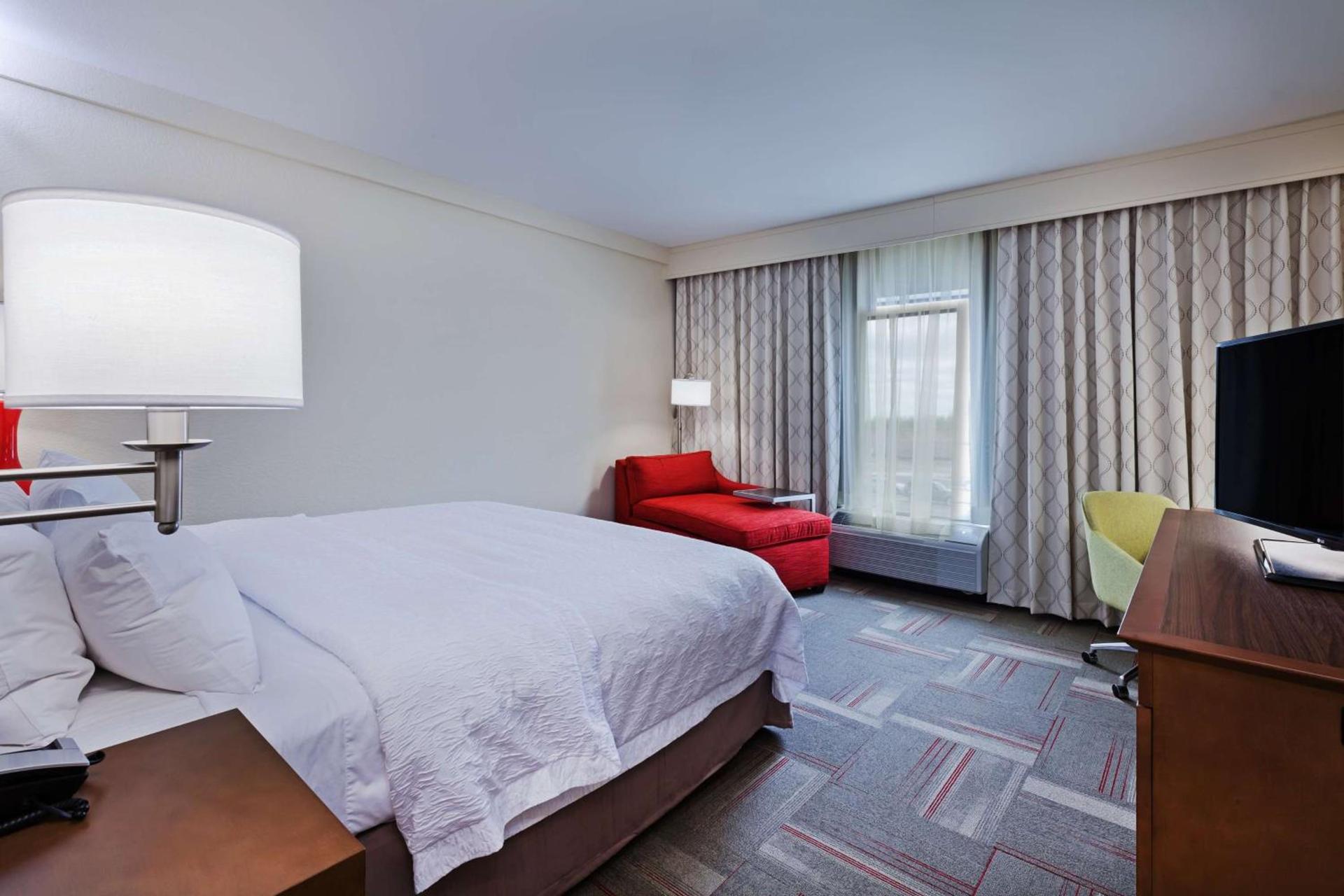 Hampton Inn & Suites Claremore photo 39