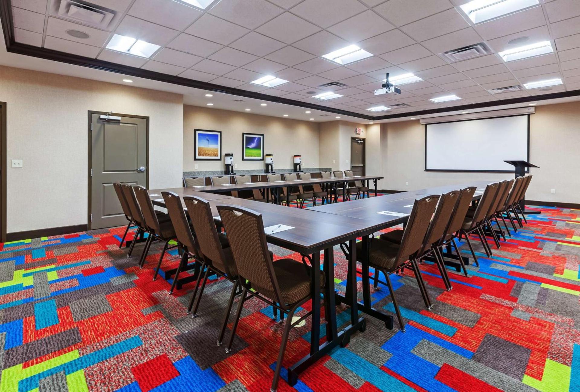 Hampton Inn & Suites Claremore photo 45