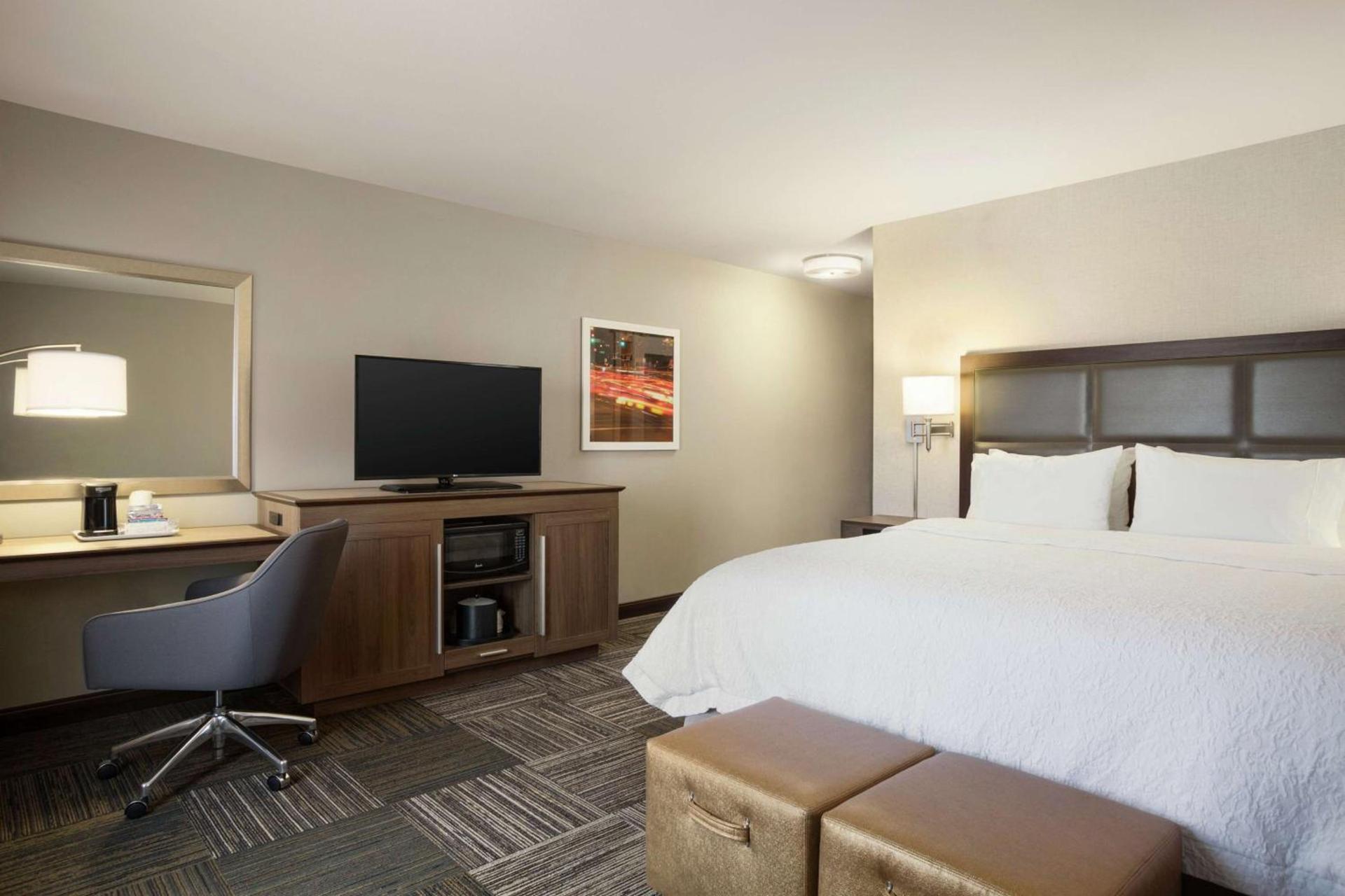 Hampton Inn & Suites Minooka photo 15